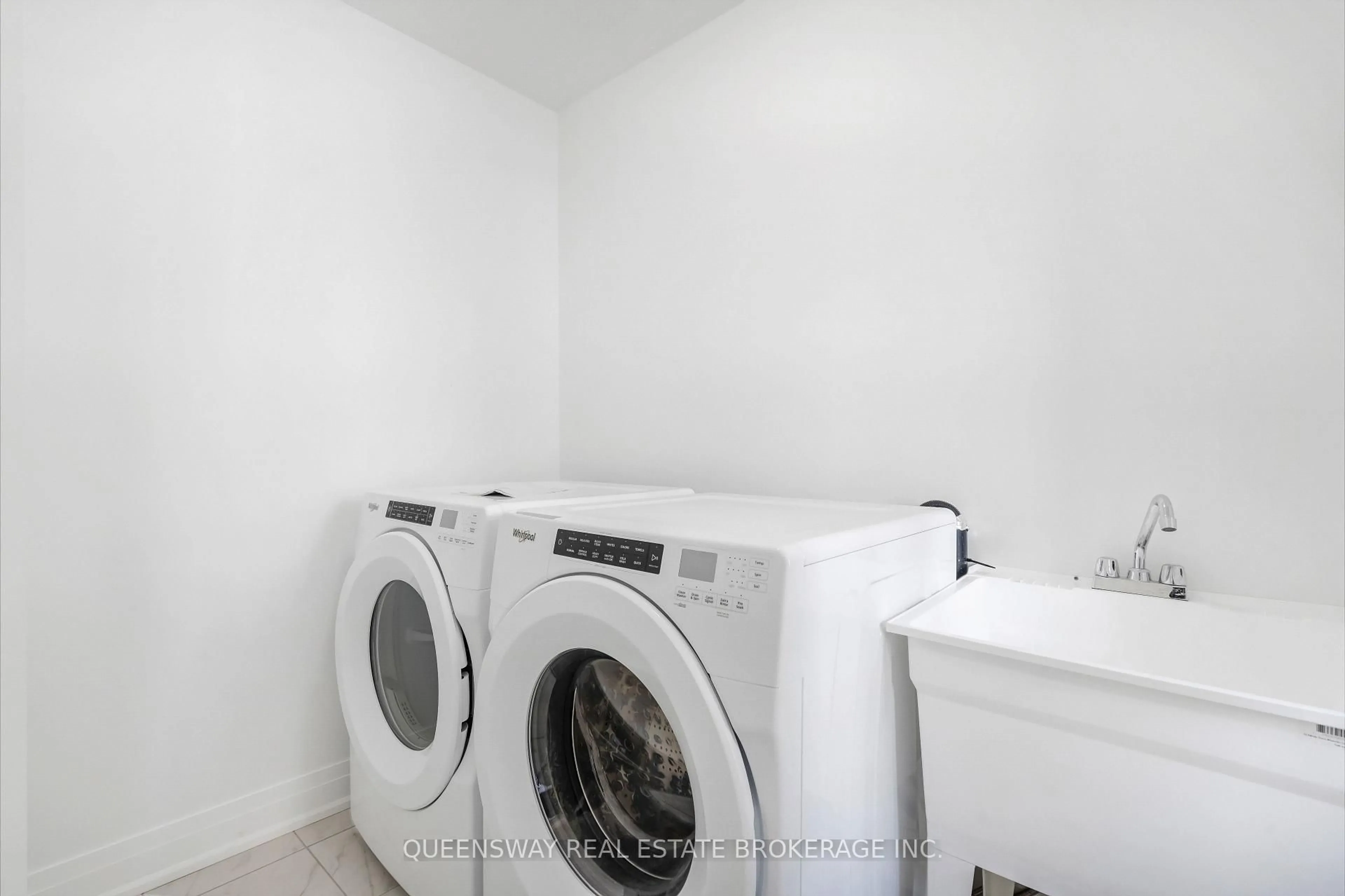 Laundry room for 71 Waterside Way, Whitby Ontario L1N 0N1