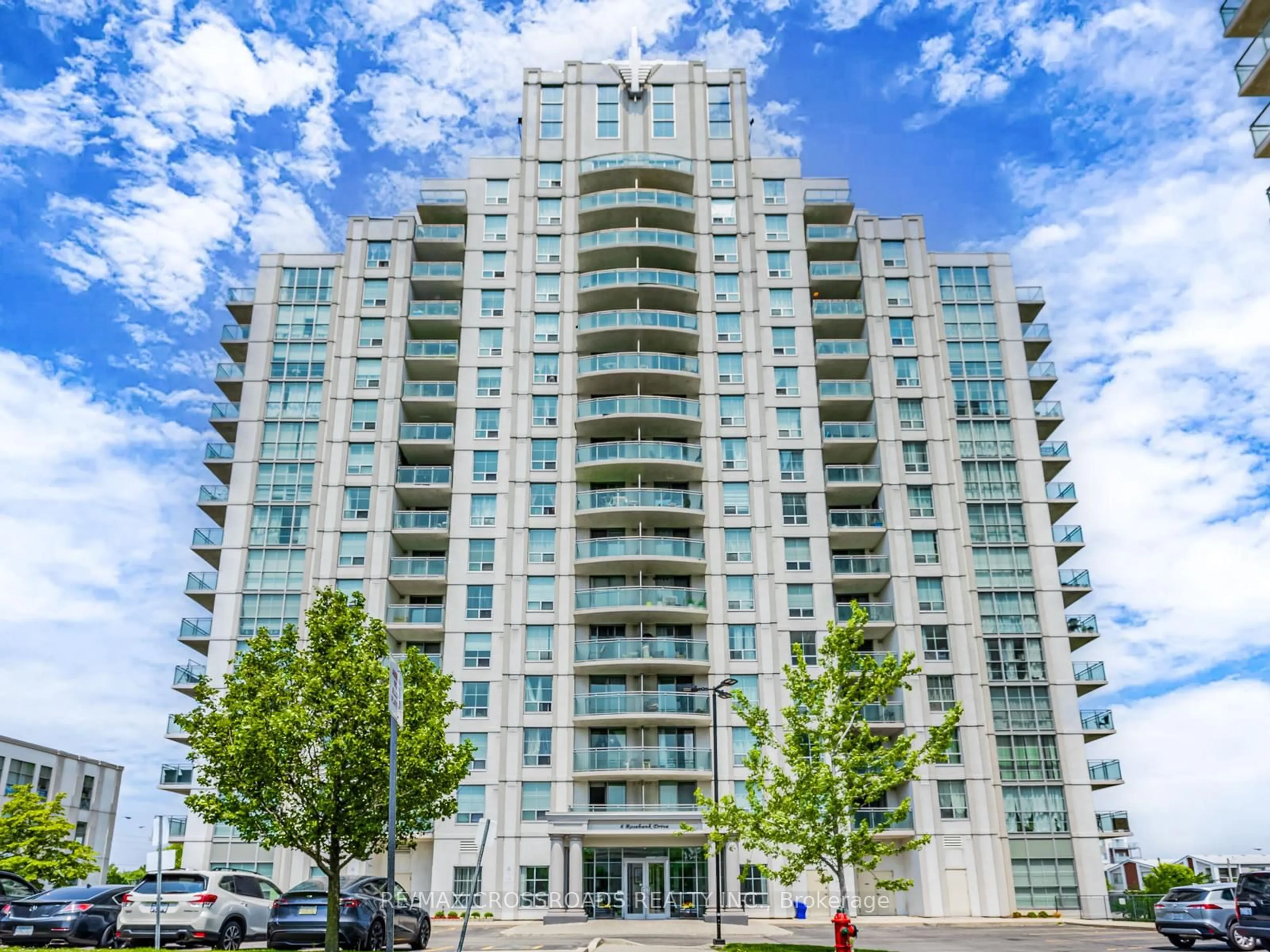 Indoor foyer for 6 Rosebank Dr #PH G, Toronto Ontario M1B 0A1