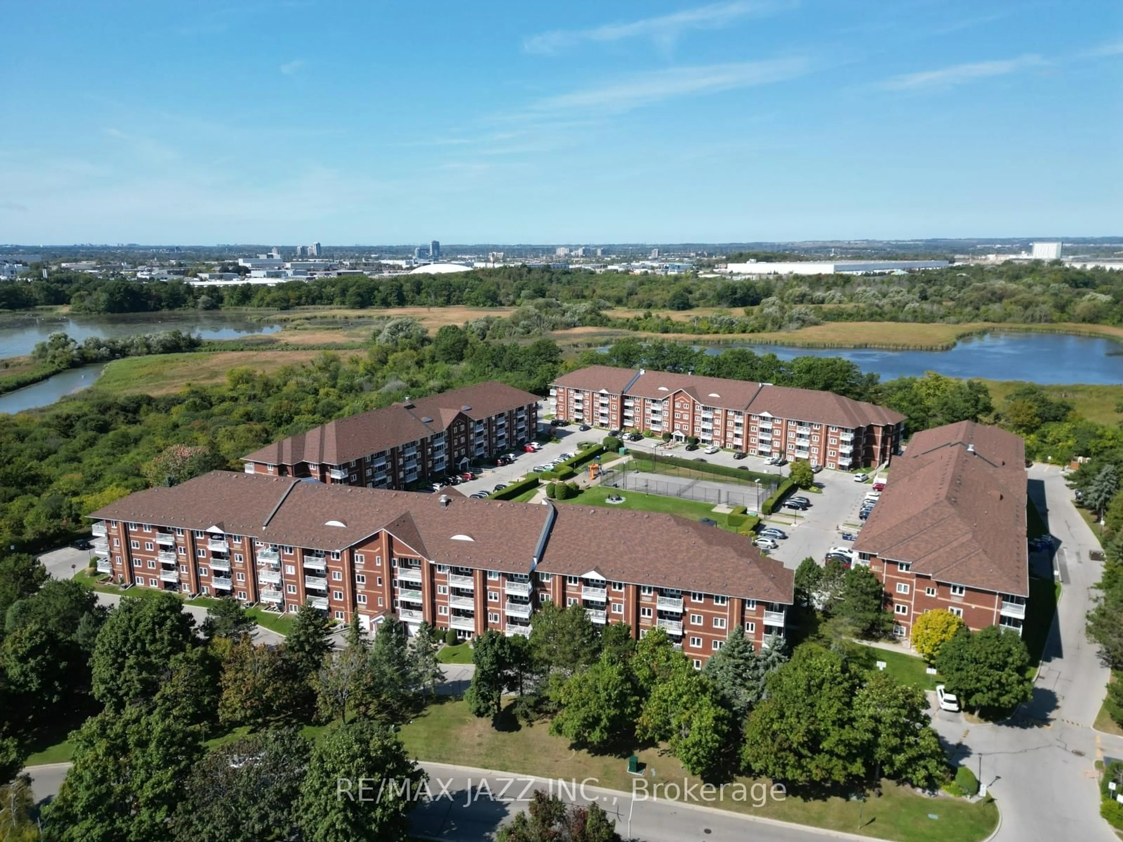 A pic from outside/outdoor area/front of a property/back of a property/a pic from drone, unknown for 195 Lake Driveway #411, Ajax Ontario L1S 7H7