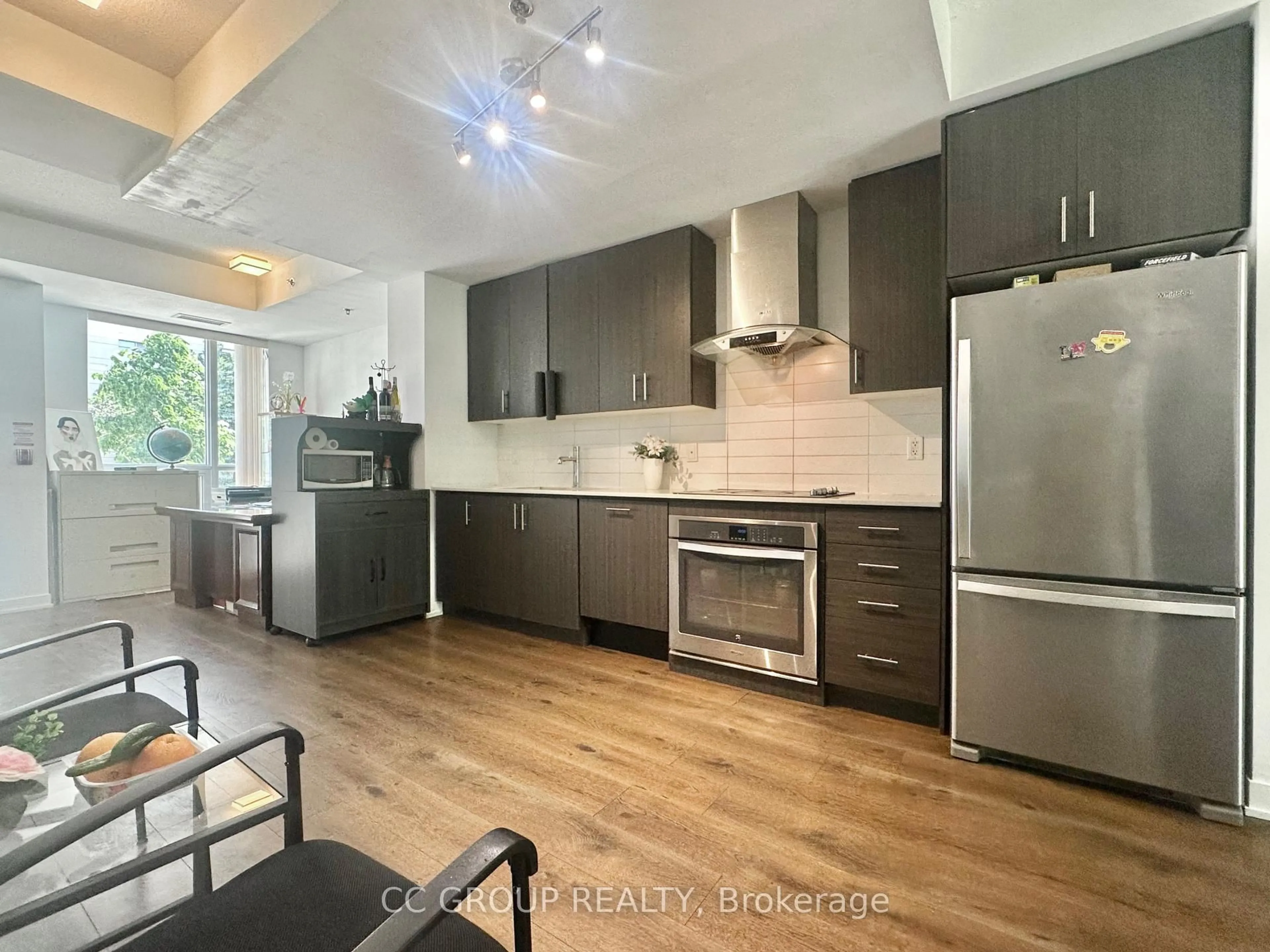 Open concept kitchen, unknown for 215 Bonis Ave #Th13, Toronto Ontario M1T 3W6