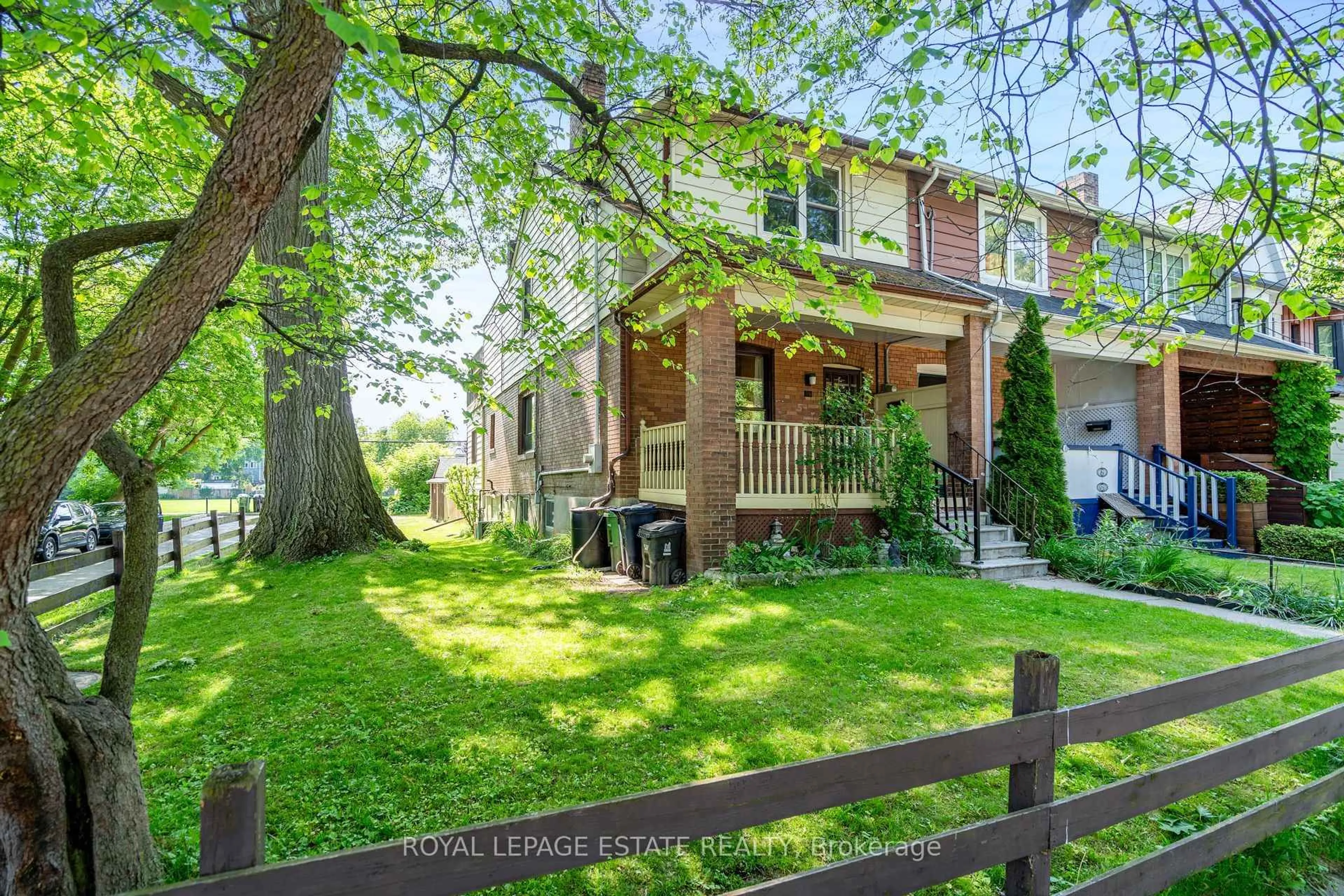 Unknown for 54 Kenilworth Ave, Toronto Ontario M4L 3S5