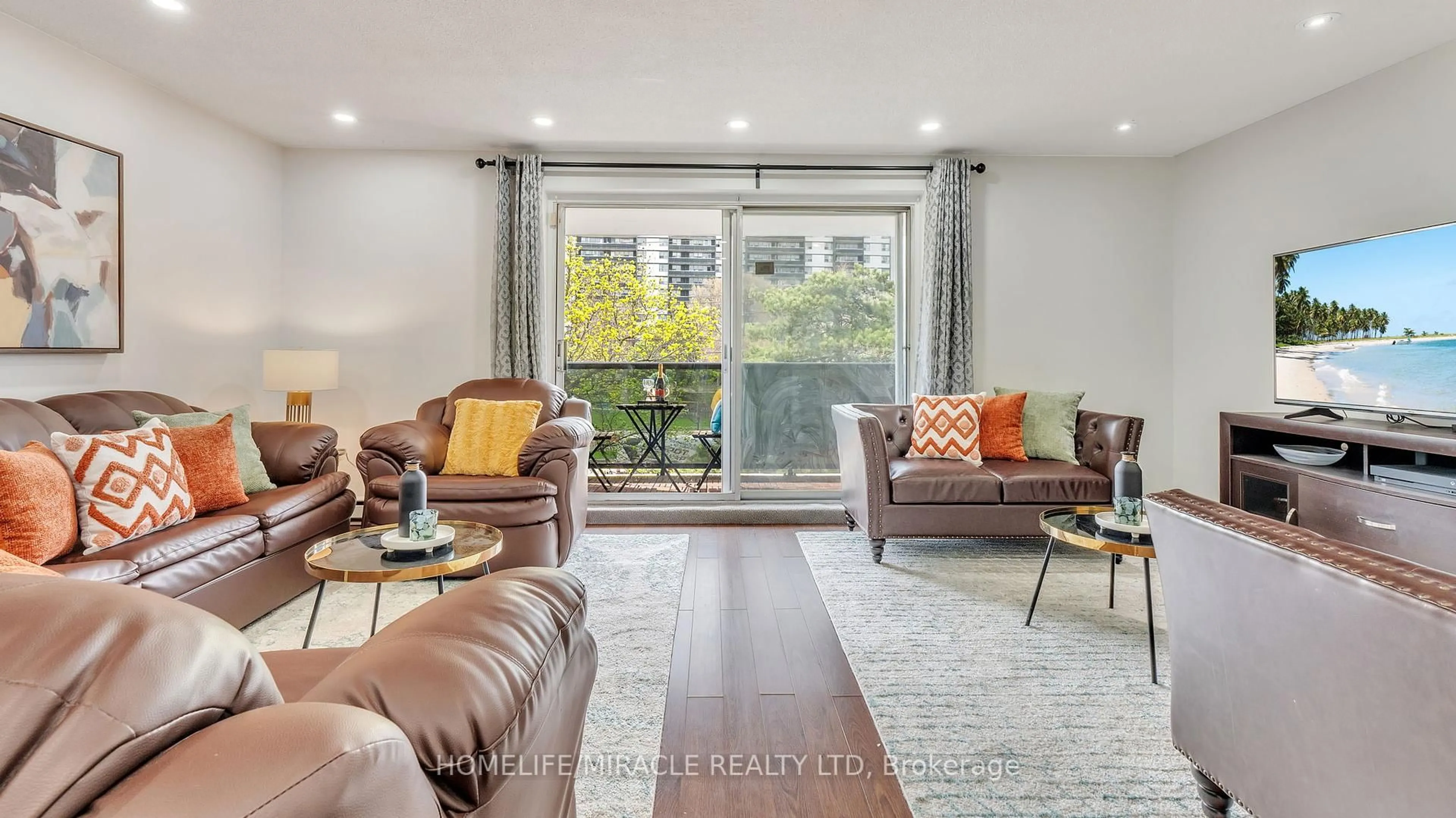 Living room with furniture, unknown for 91 Muir Dr #78, Toronto Ontario M1M 3T7
