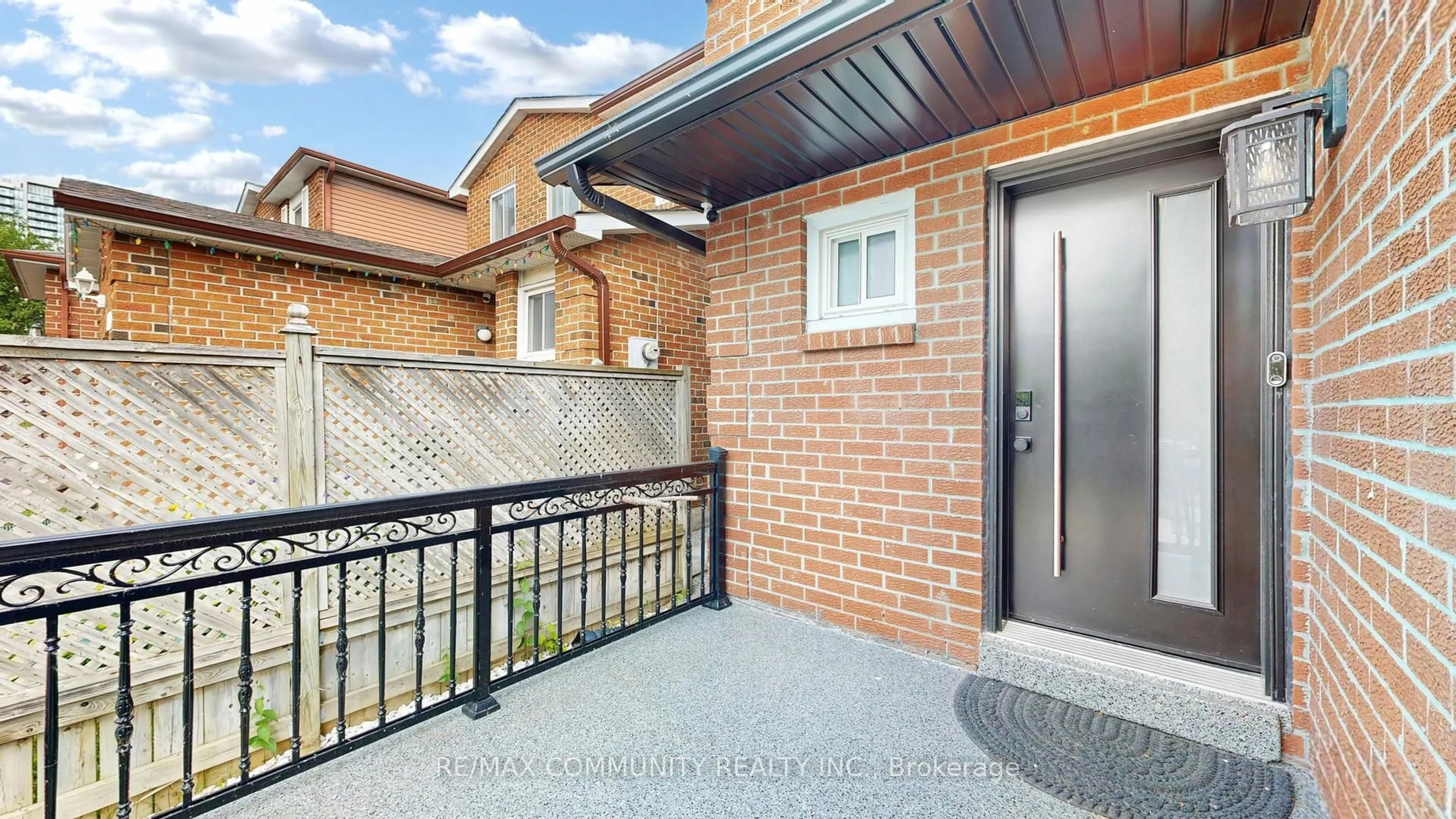 Home with brick exterior material, street for 1117 Tanzer Crt, Pickering Ontario L1W 3T2