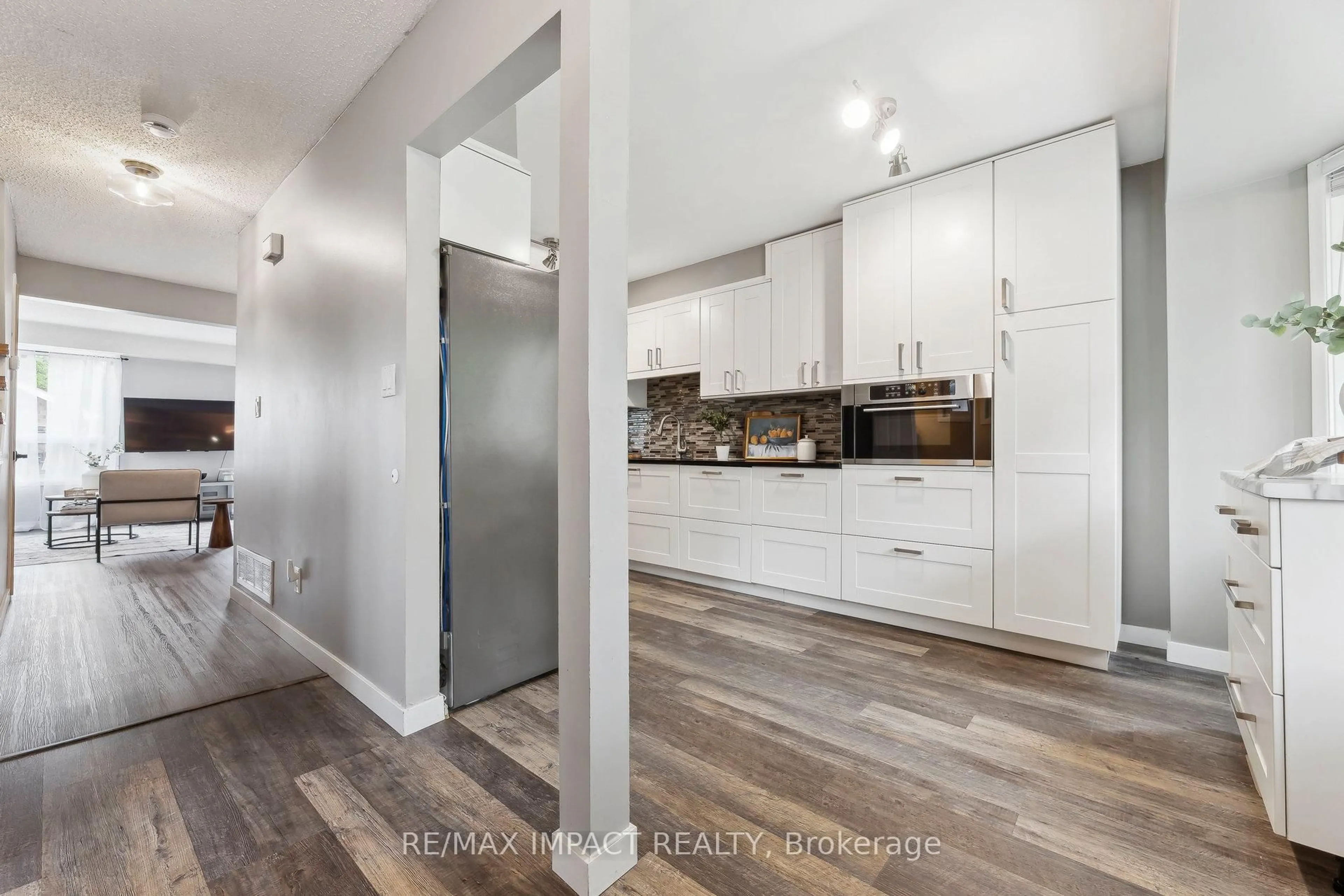 Unknown for 27 Prout Dr, Clarington Ontario L1C 4A3