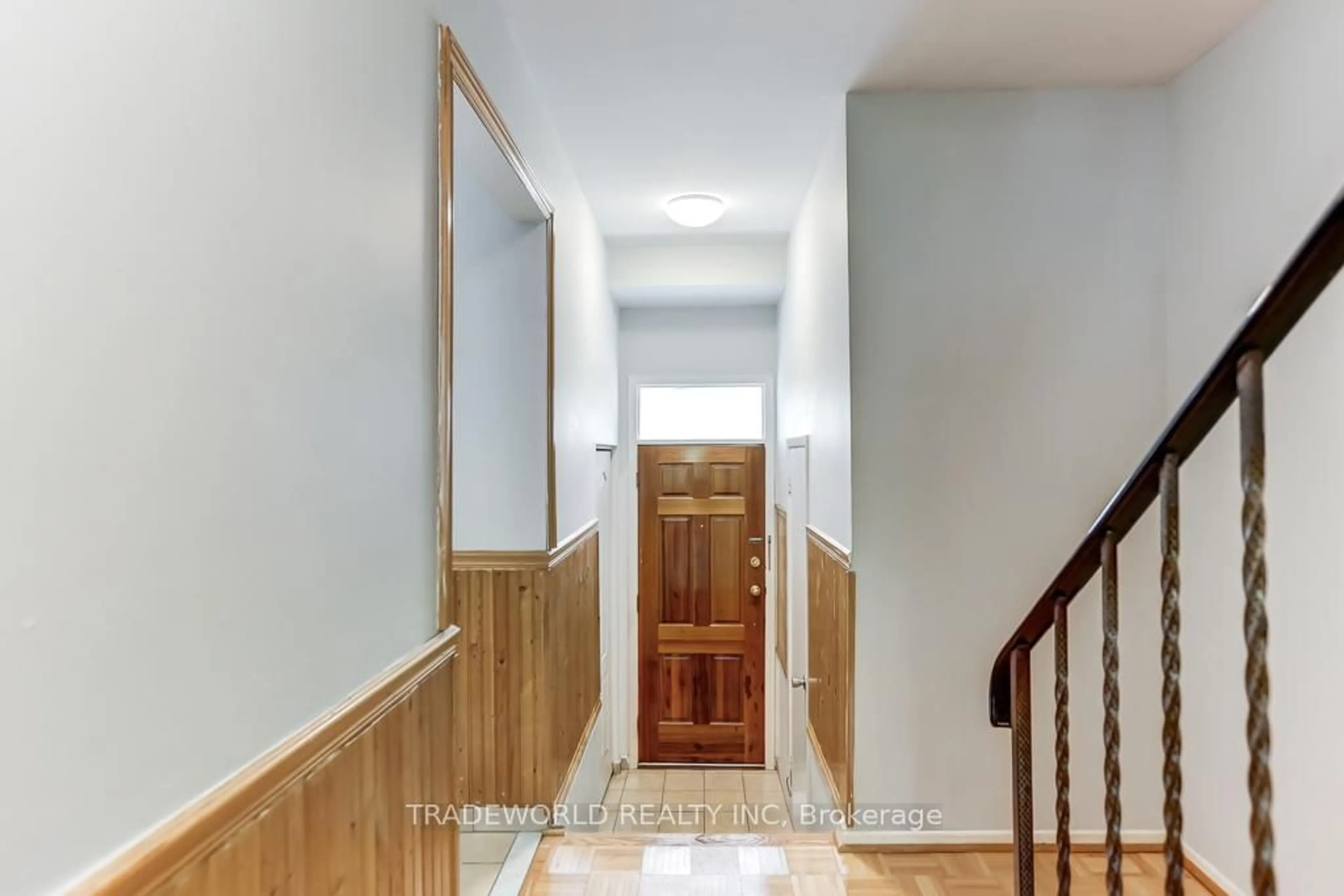 Indoor foyer for 50 Brookmill Blvd ##50, Toronto Ontario M1W 2L4