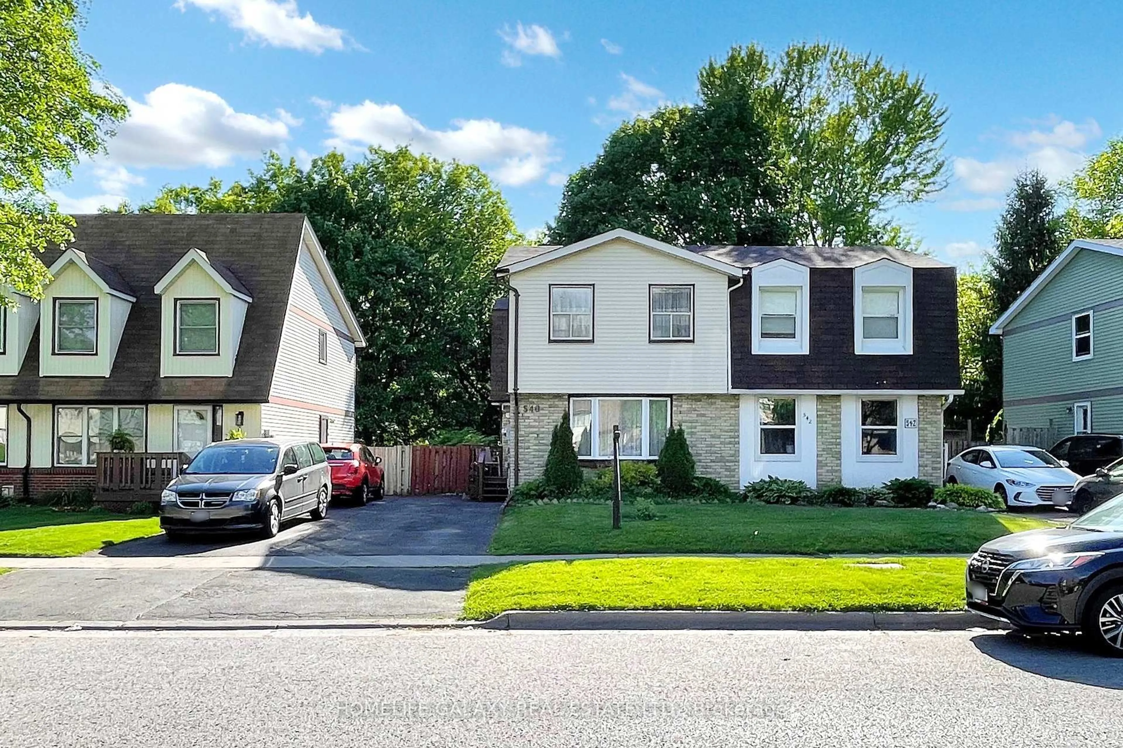 Home with vinyl exterior material, street for 540 Camelot Dr, Oshawa Ontario L1K 1K4