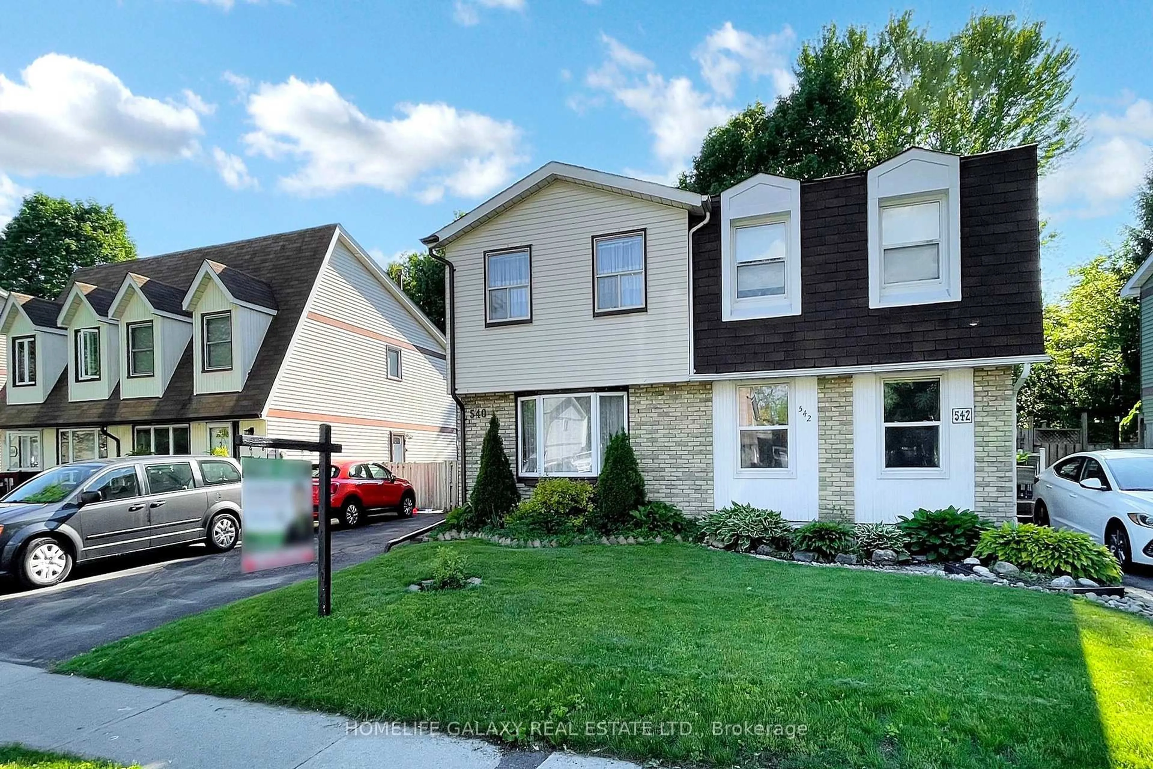 Home with vinyl exterior material, street for 540 Camelot Dr, Oshawa Ontario L1K 1K4