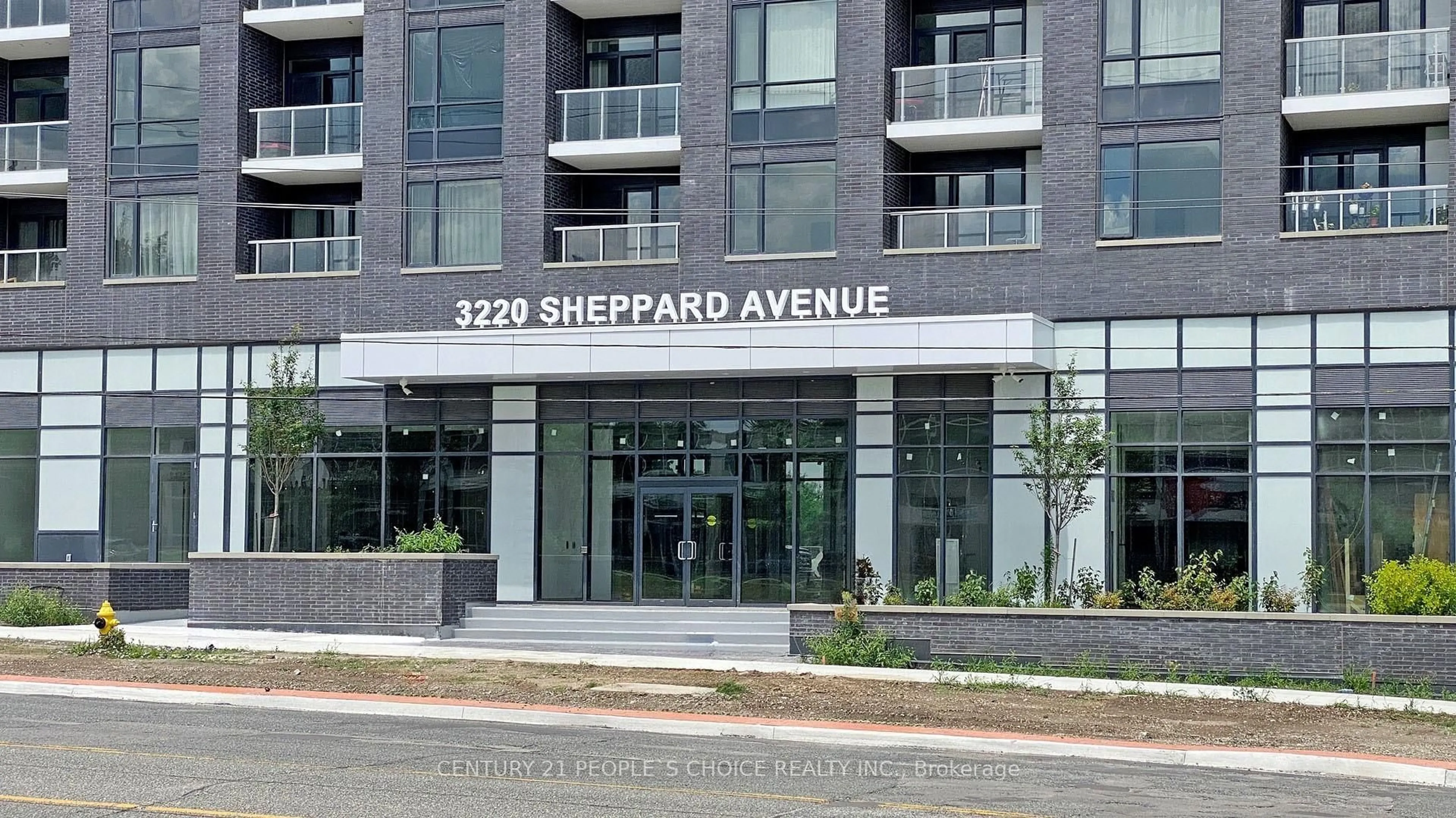 Indoor foyer for 3220 Sheppard Ave #706, Toronto Ontario M1T 0B7
