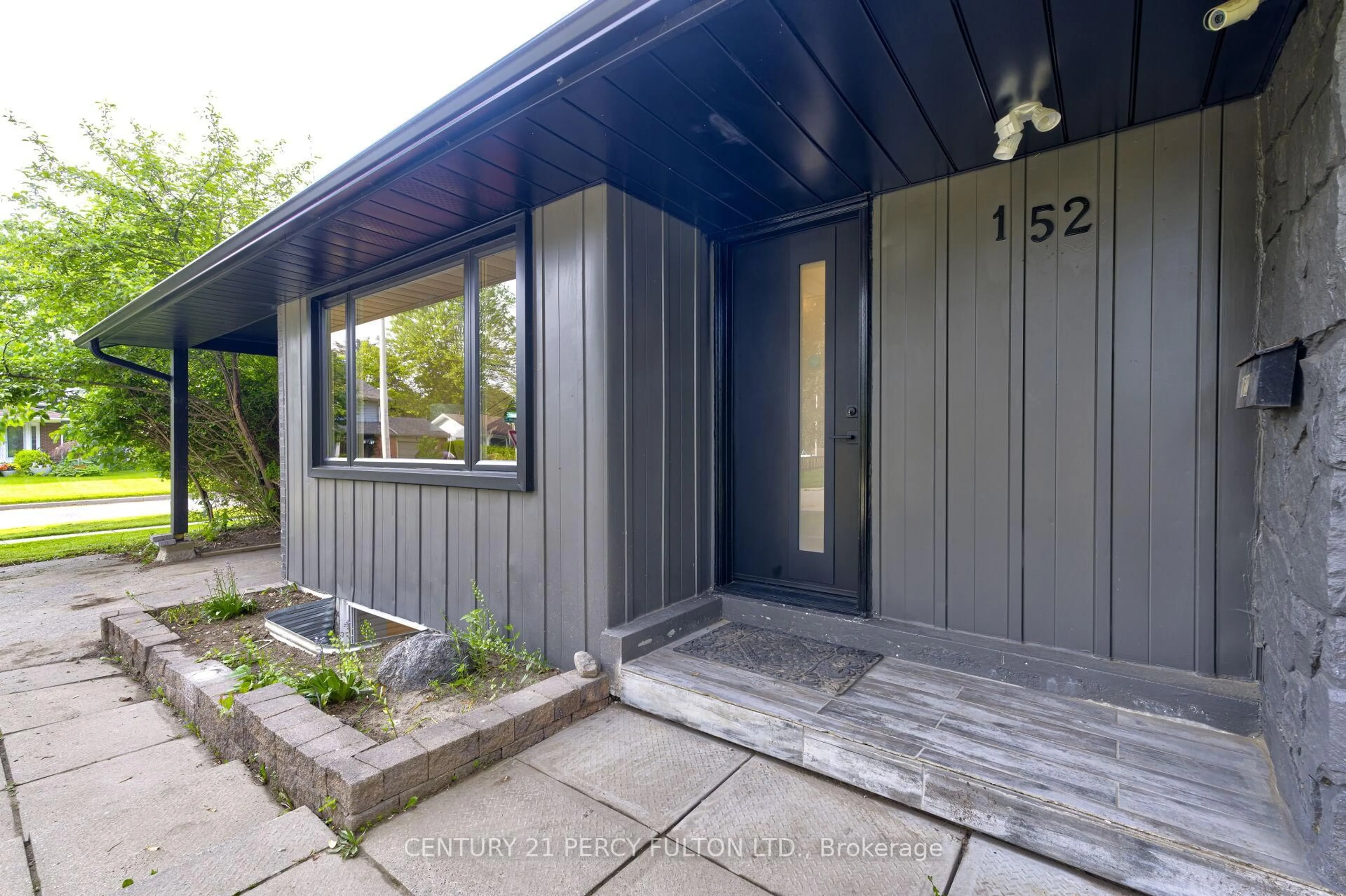 Unknown for 152 Simpson Rd, Ajax Ontario L1S 2V6
