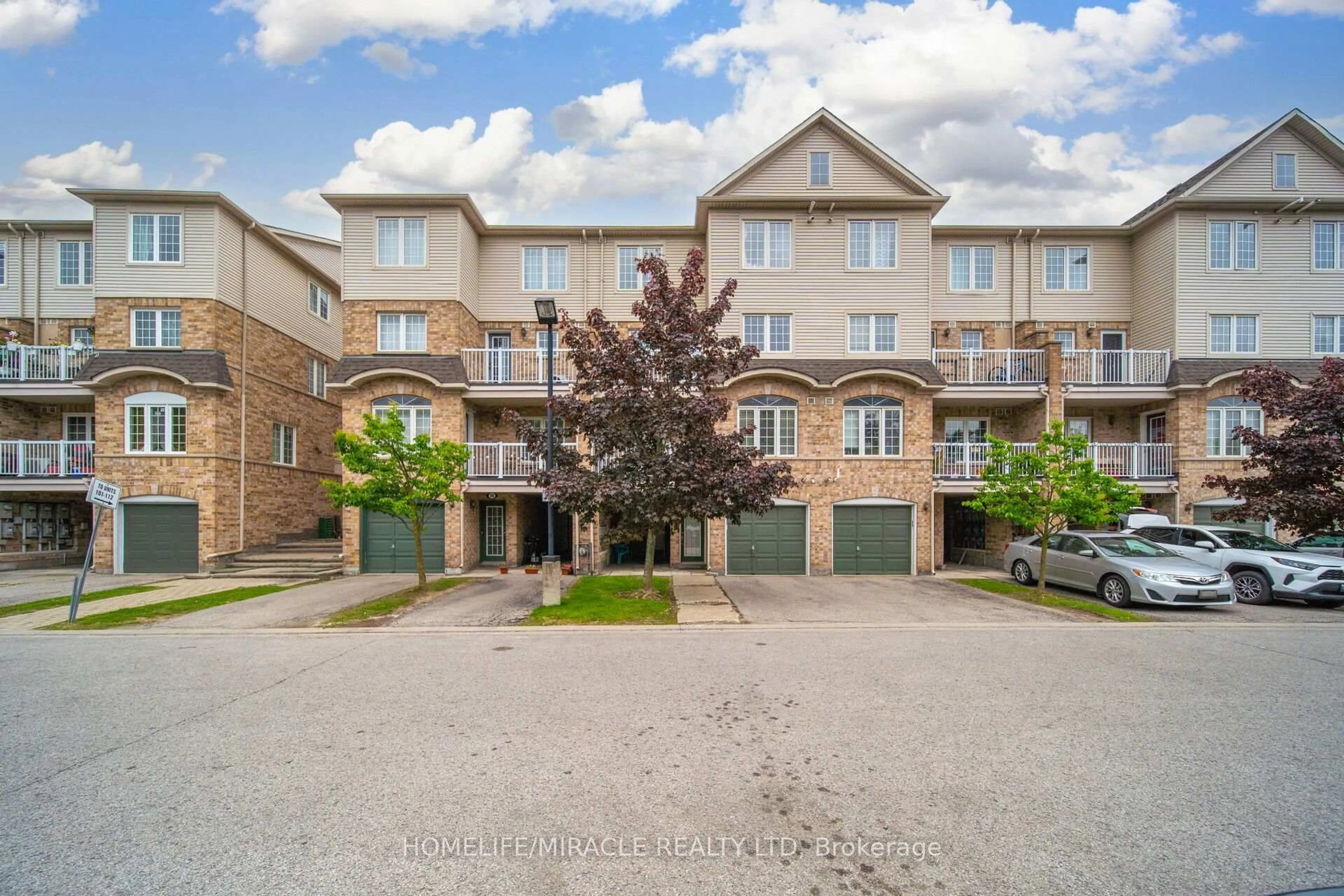 A pic from outside/outdoor area/front of a property/back of a property/a pic from drone, street for 42 Pinery Tr #74, Toronto Ontario M1B 6K2