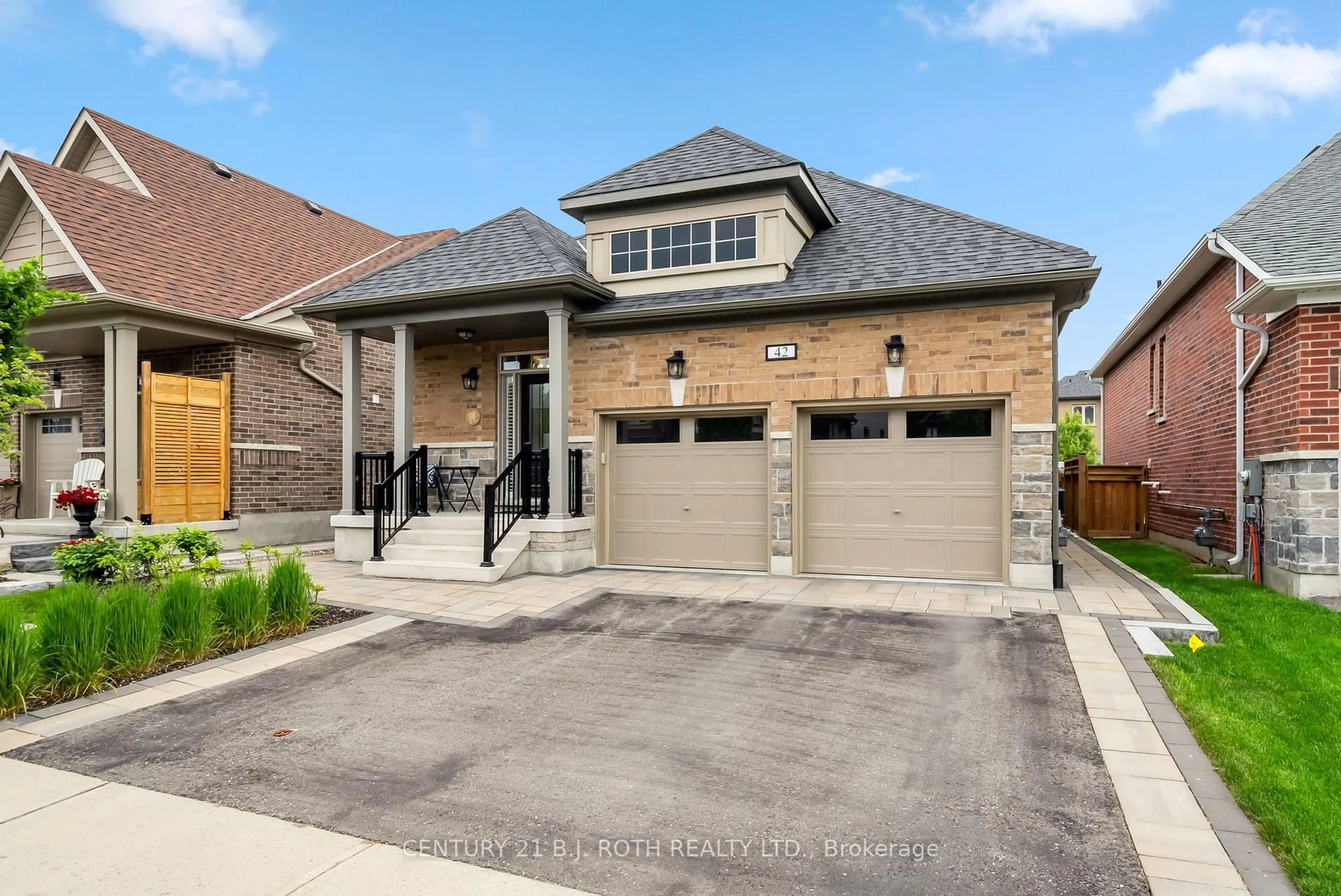 Home with brick exterior material, street for 42 Glenhaven Crt, Scugog Ontario L9L 0A8