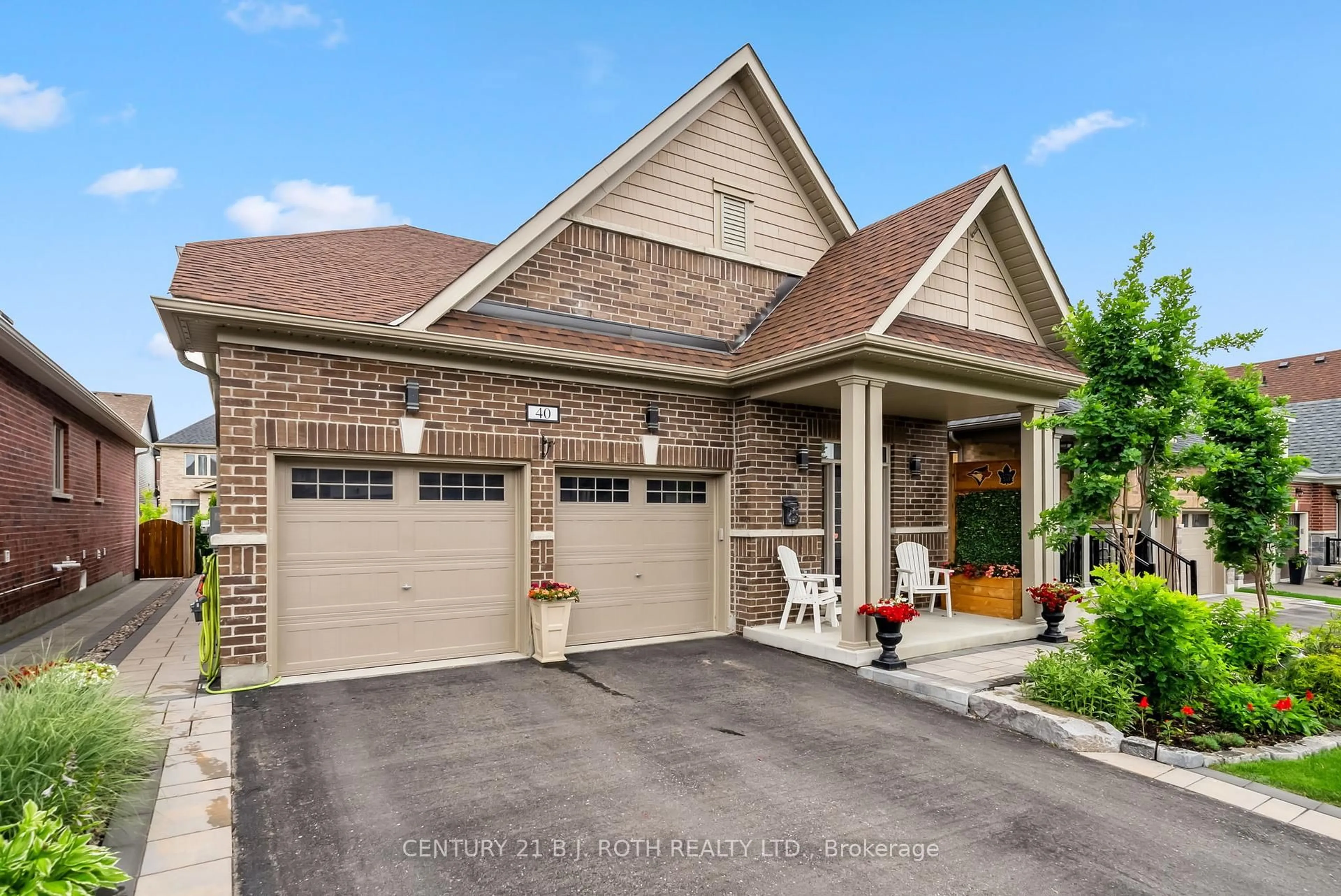 Home with brick exterior material, street for 40 Glenhaven Crt, Scugog Ontario L9L 0A8