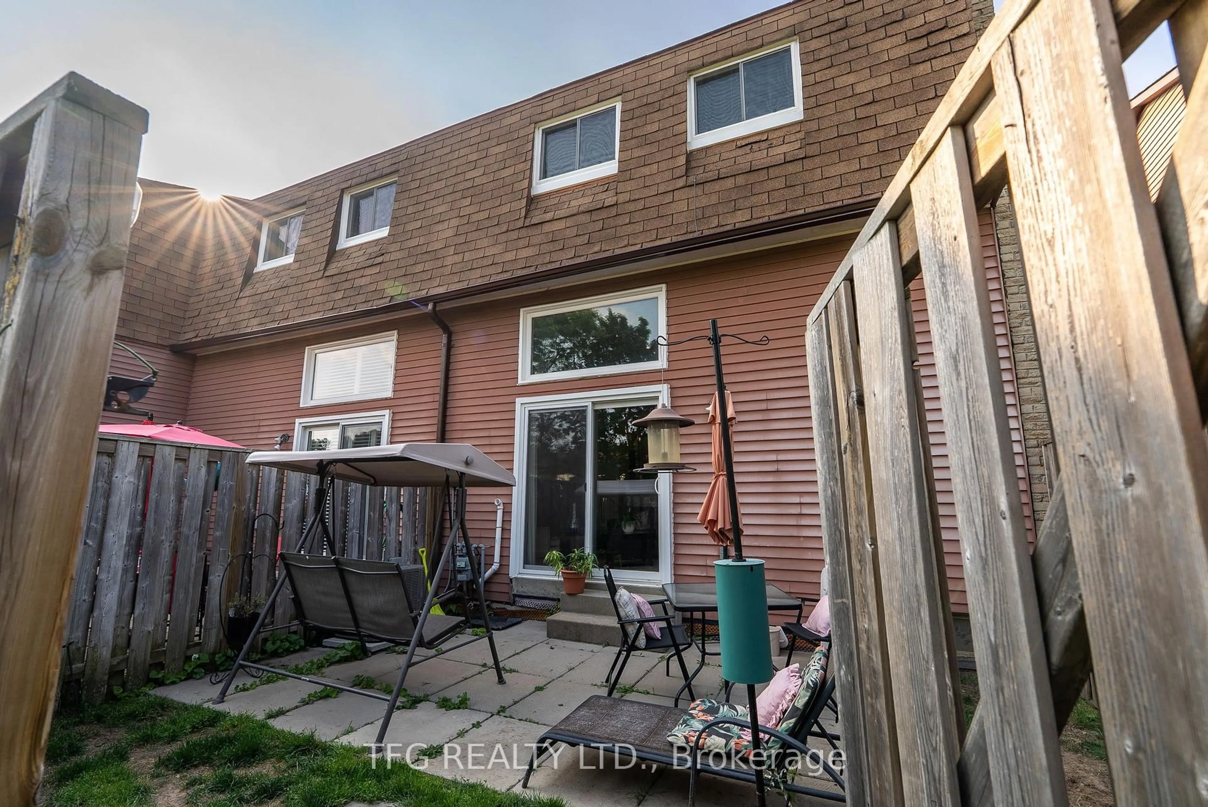 Patio, street for 222 Pearson St #45, Oshawa Ontario L1G 7C6