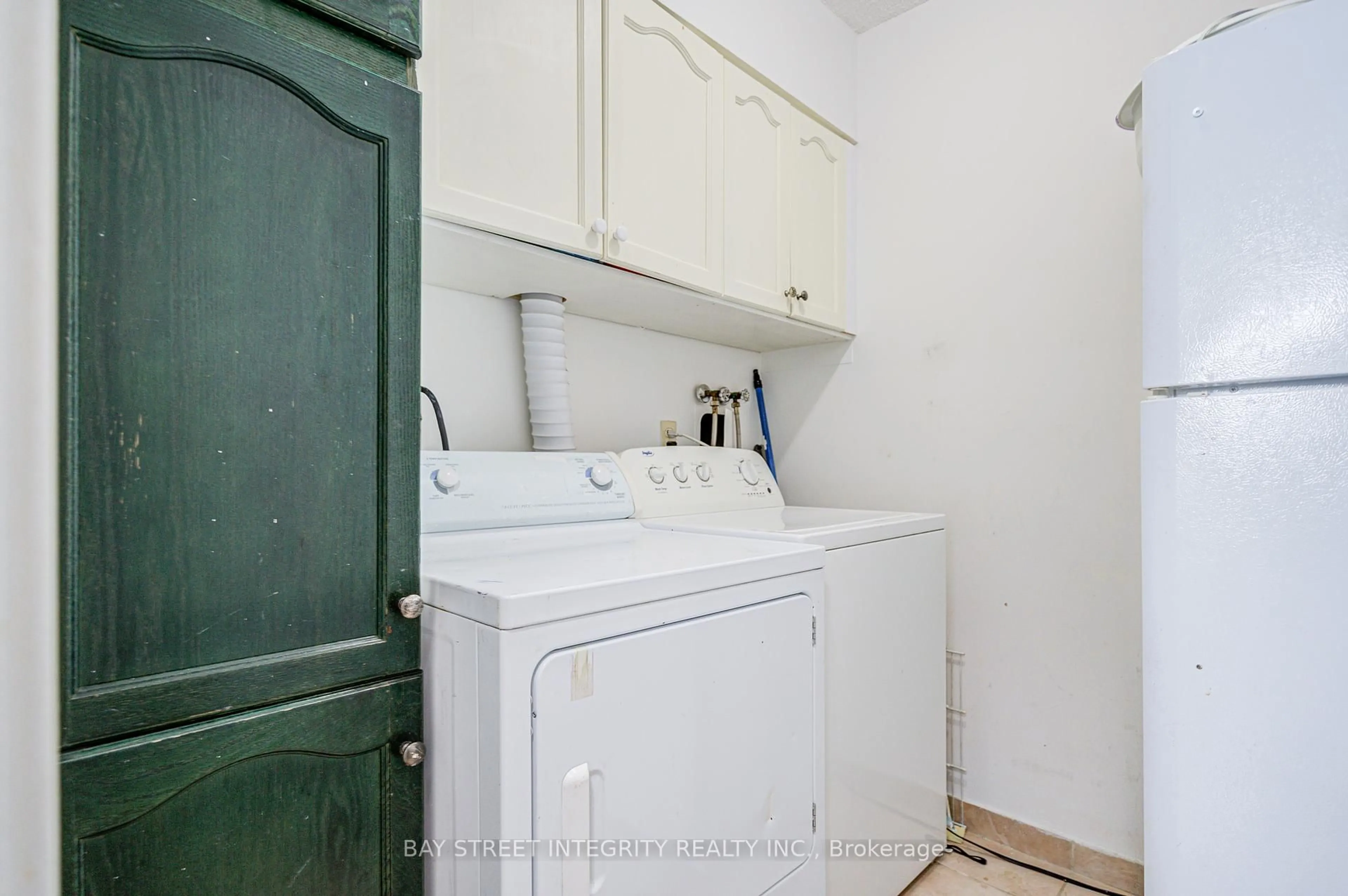 Laundry room for 1250 Bridletowne Circ #1403, Toronto Ontario M1W 2V1