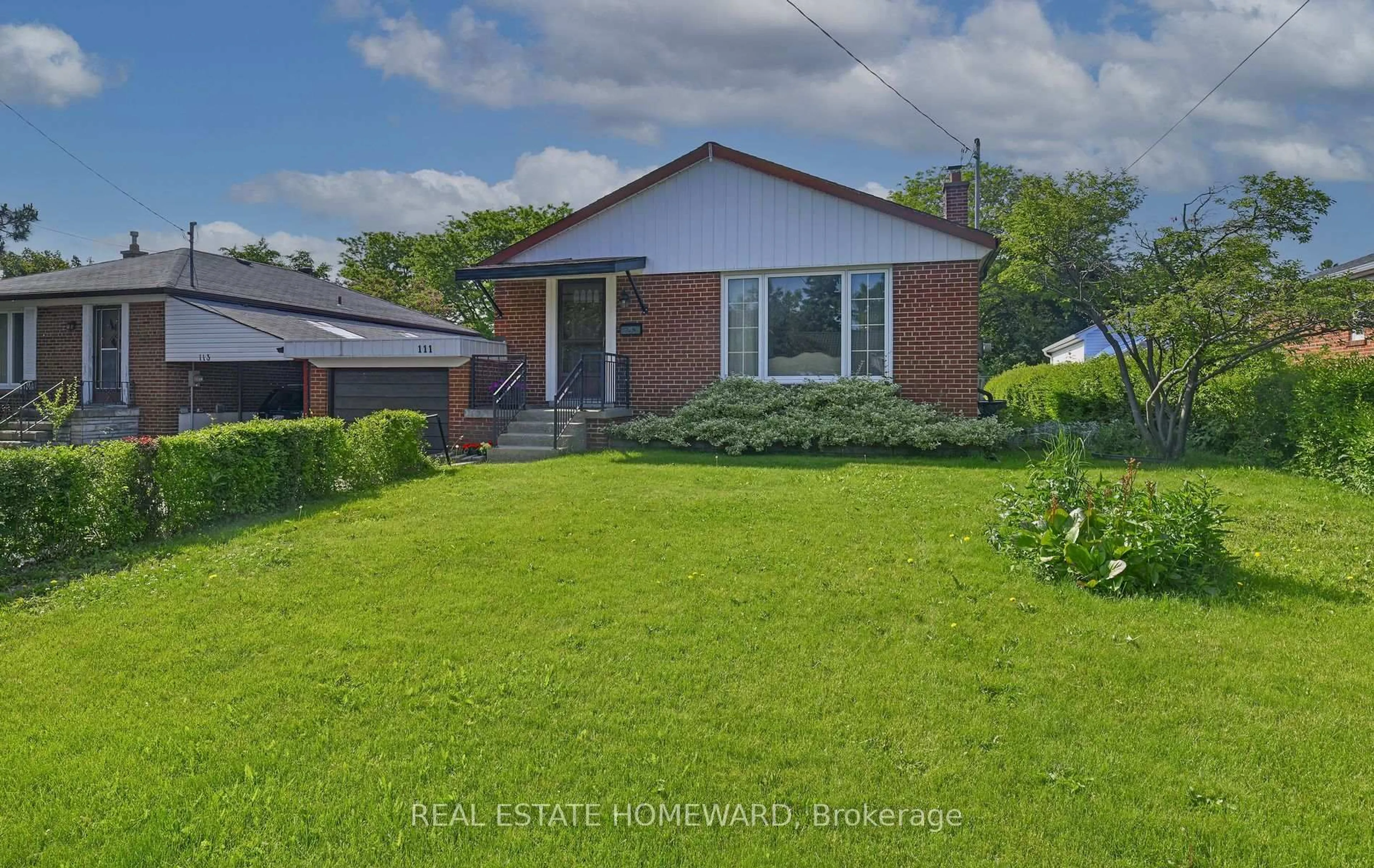 A pic from outside/outdoor area/front of a property/back of a property/a pic from drone, street for 111 Surrey Ave, Toronto Ontario M1R 1H2