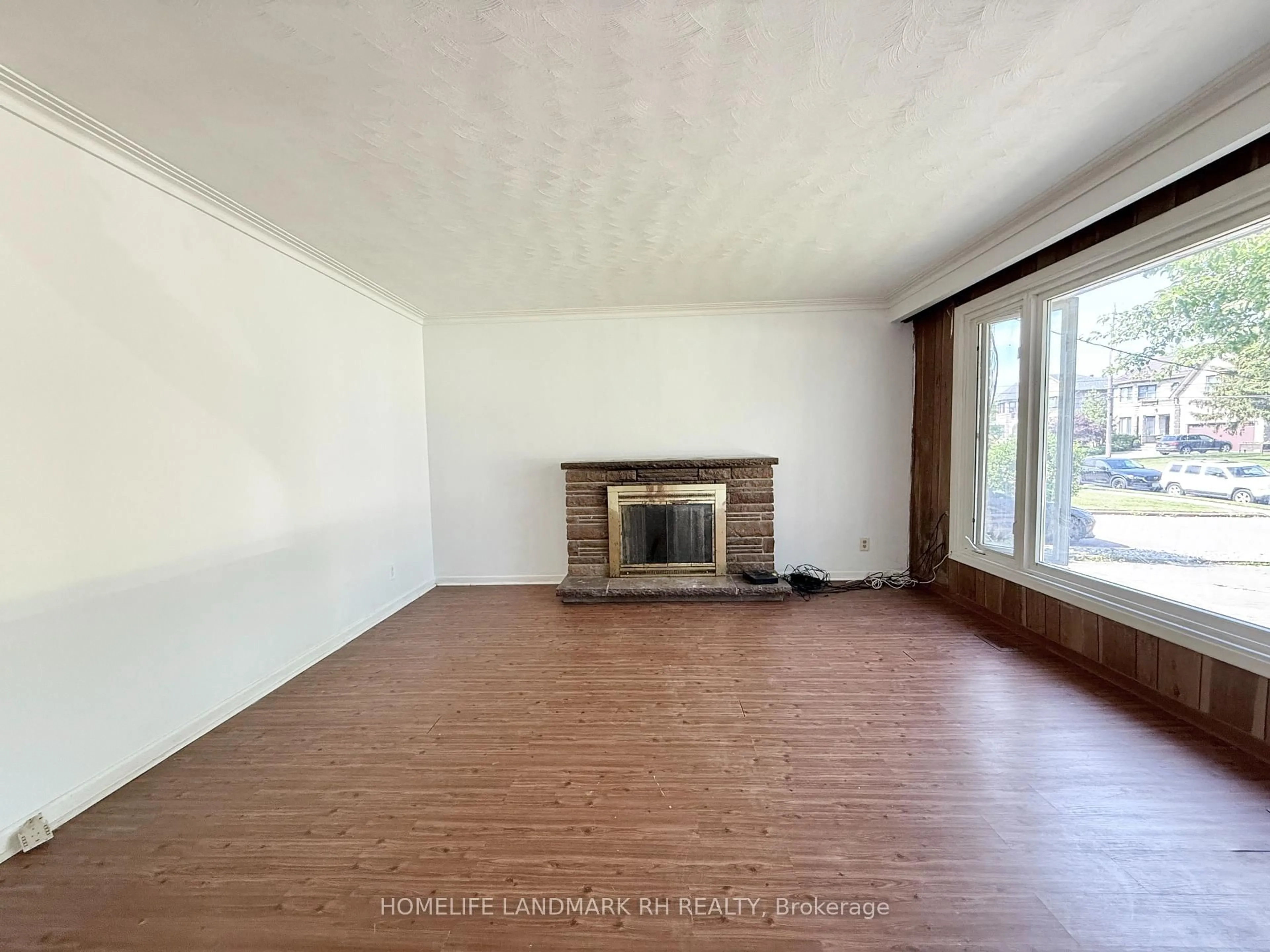 A pic of a room for 38 Aragon Ave, Toronto Ontario M1T 1X7
