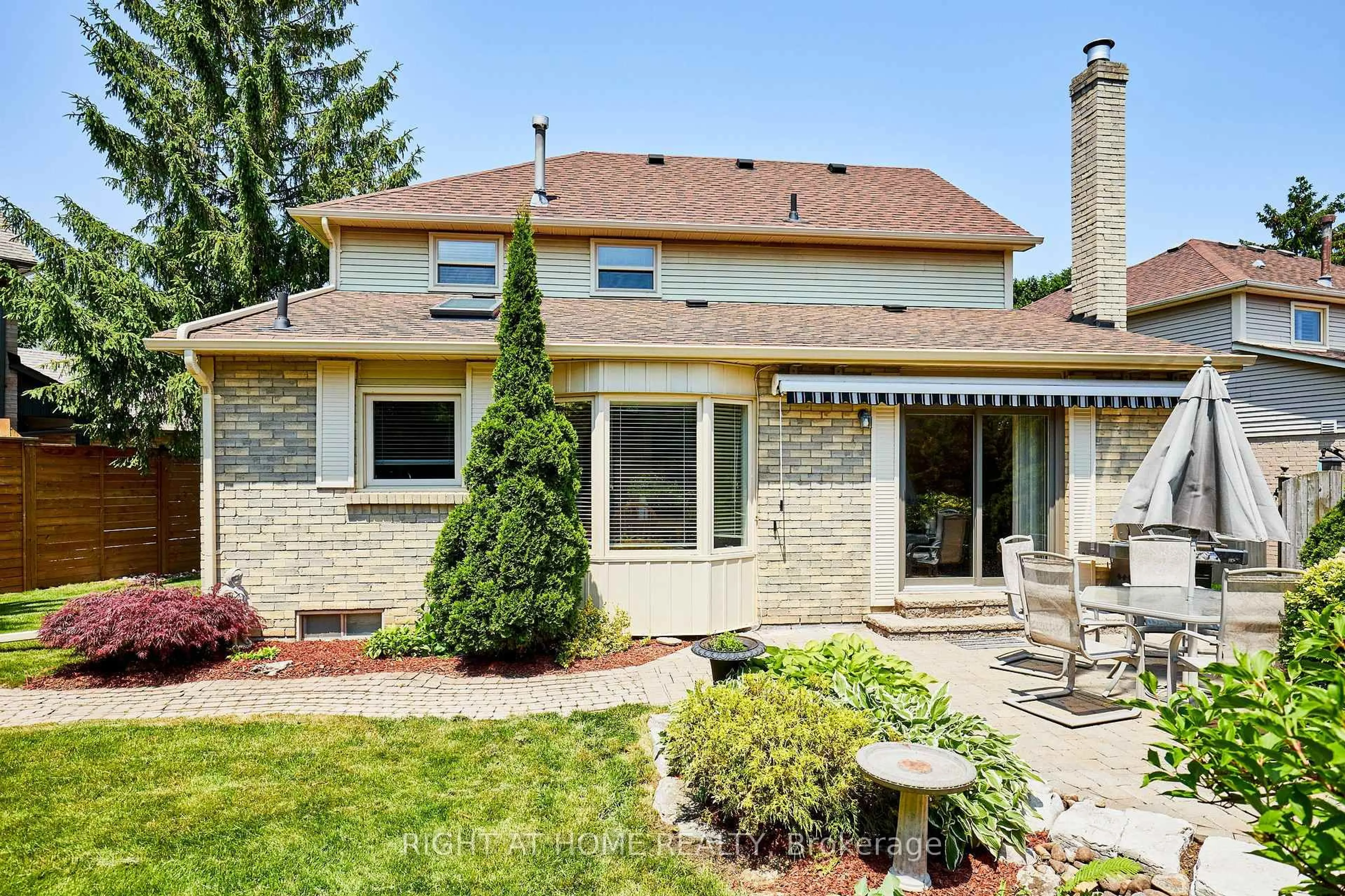 Home with brick exterior material, street for 773 Shetland Crt, Oshawa Ontario L1J 7R3