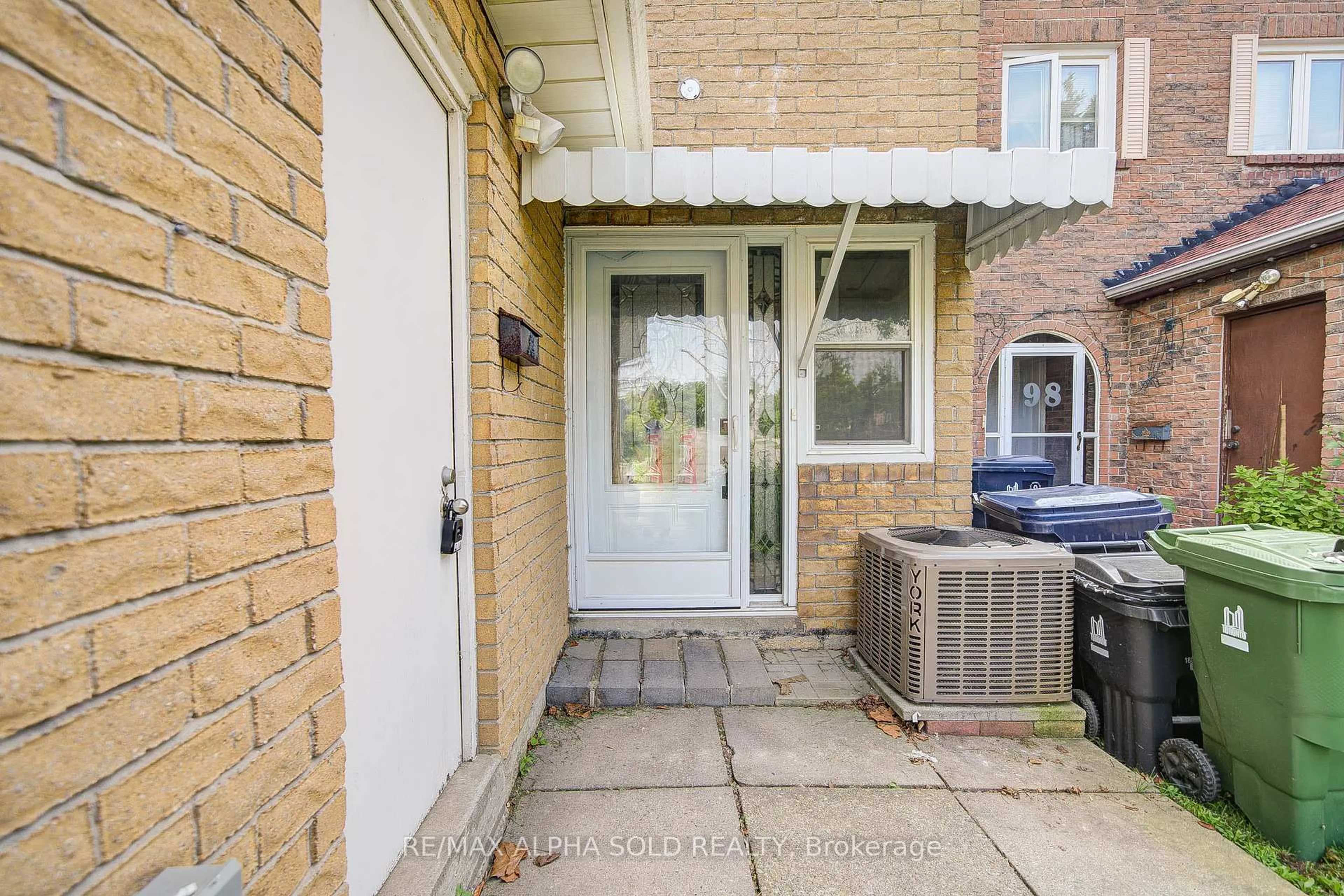 Unknown for 96 Dunmail Dr, Toronto Ontario M1V 1J5