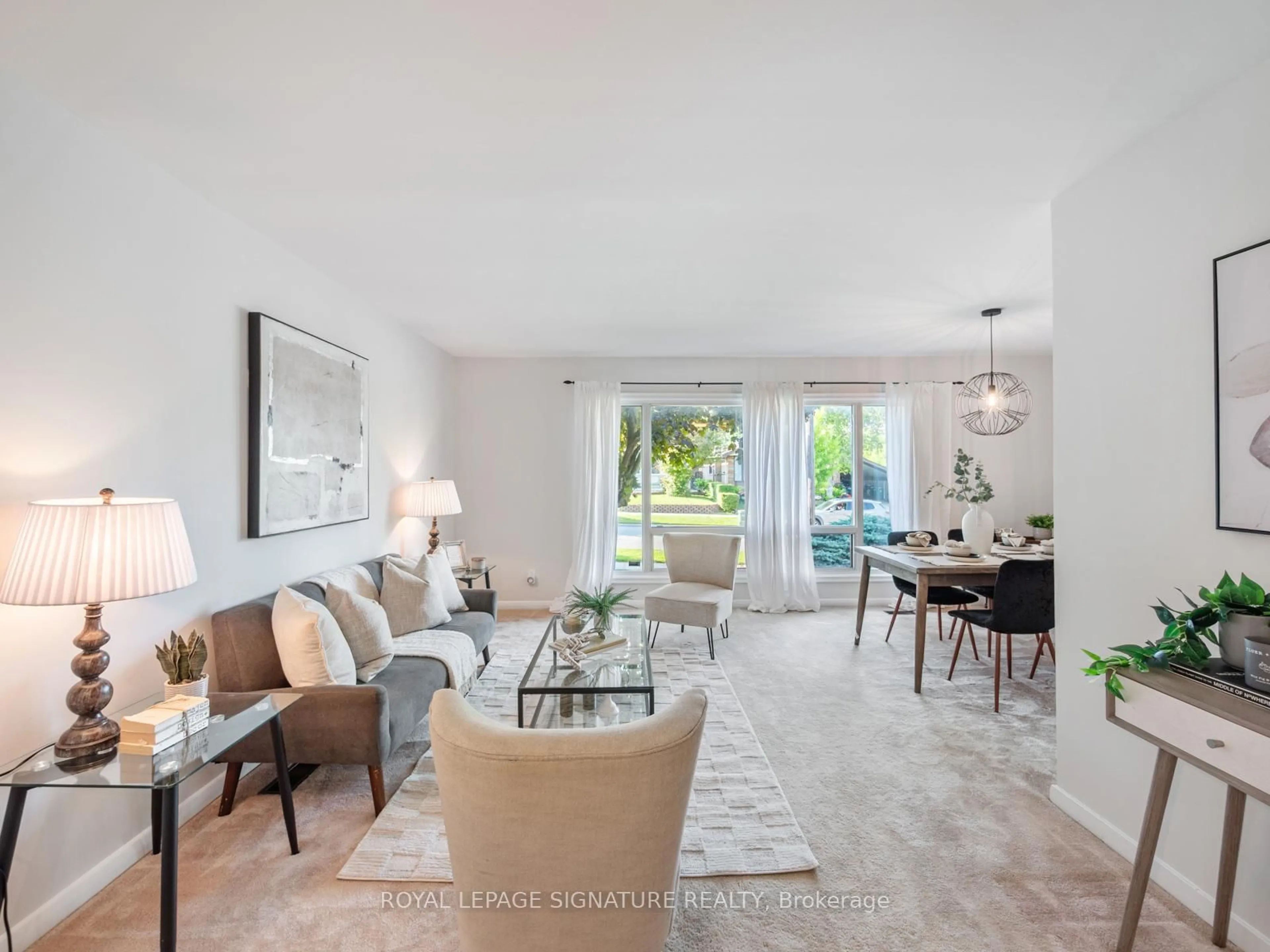 Living room with furniture, unknown for 8 Golfhaven Dr, Toronto Ontario M1G 2C9