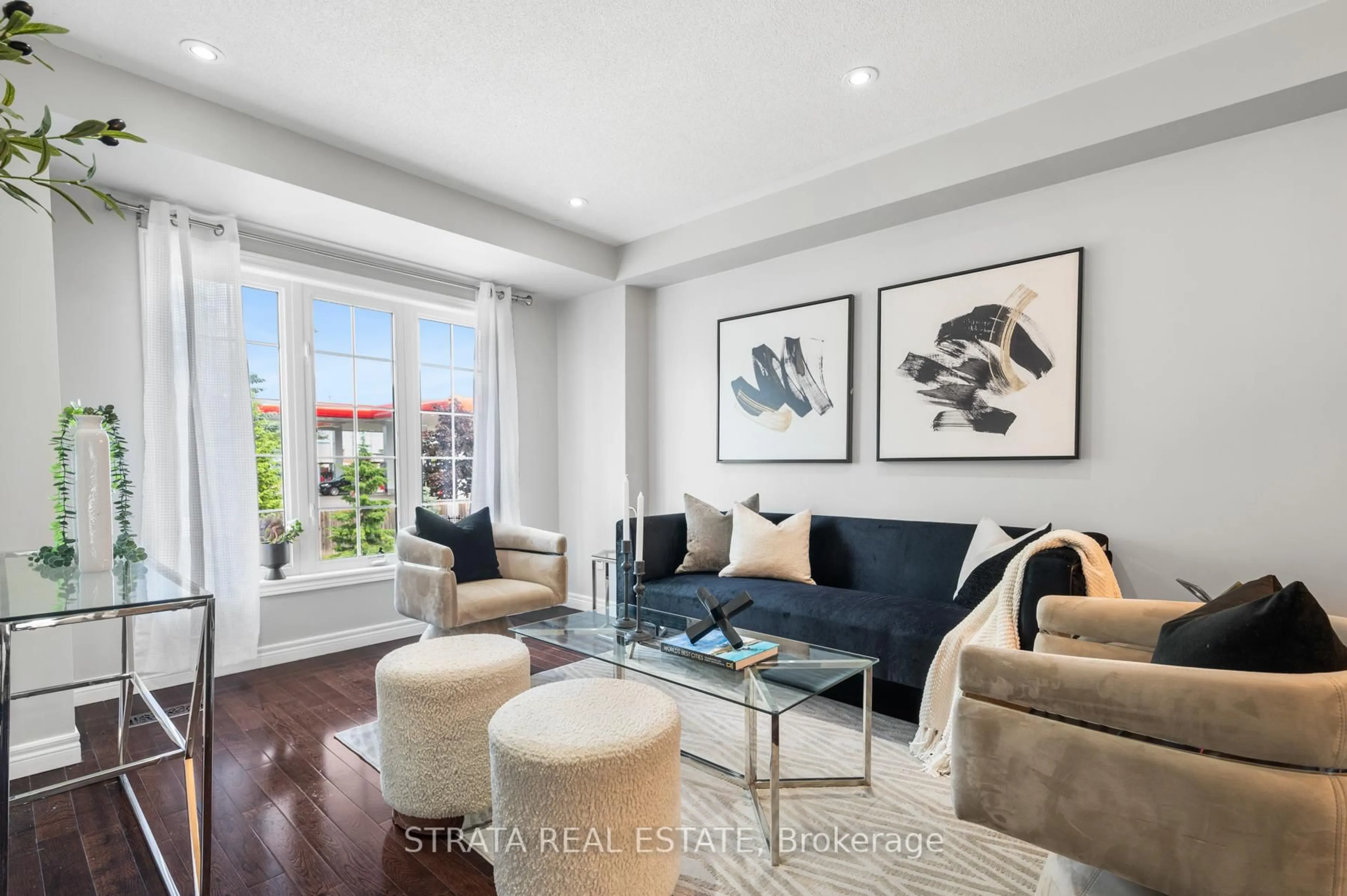 Living room with furniture, unknown for 20 Oakins Lane, Ajax Ontario L1T 0H2