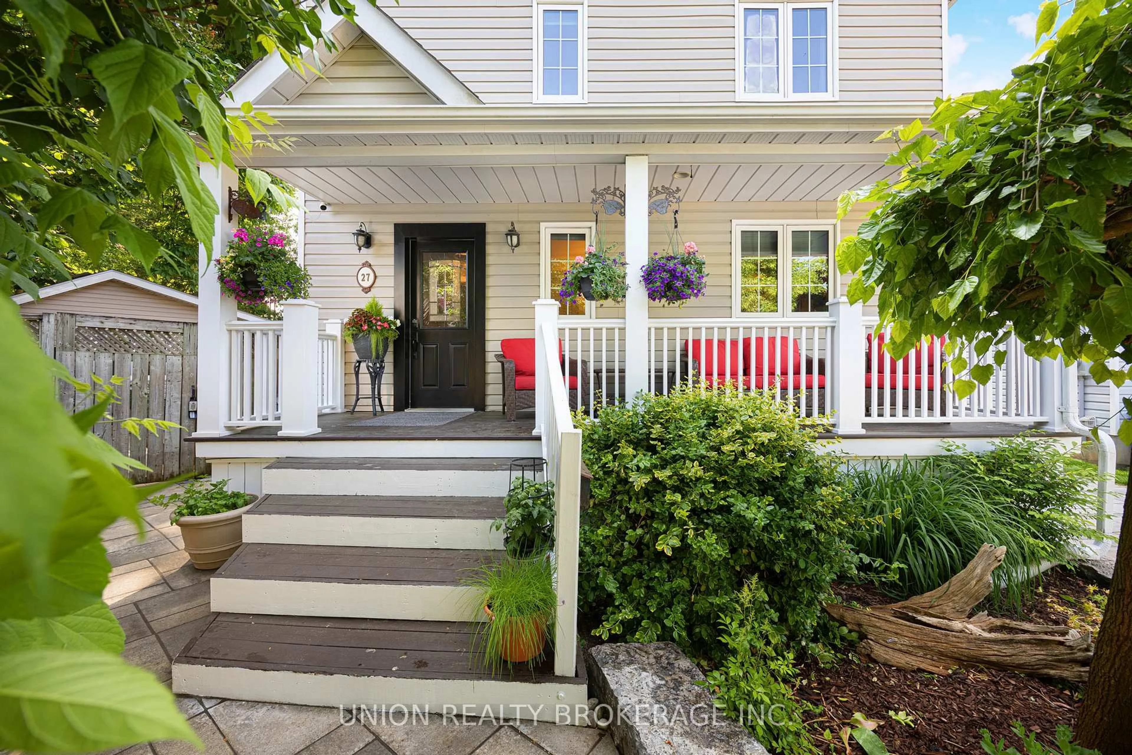 Unknown for 27 Merritt Rd, Toronto Ontario M4B 3K4