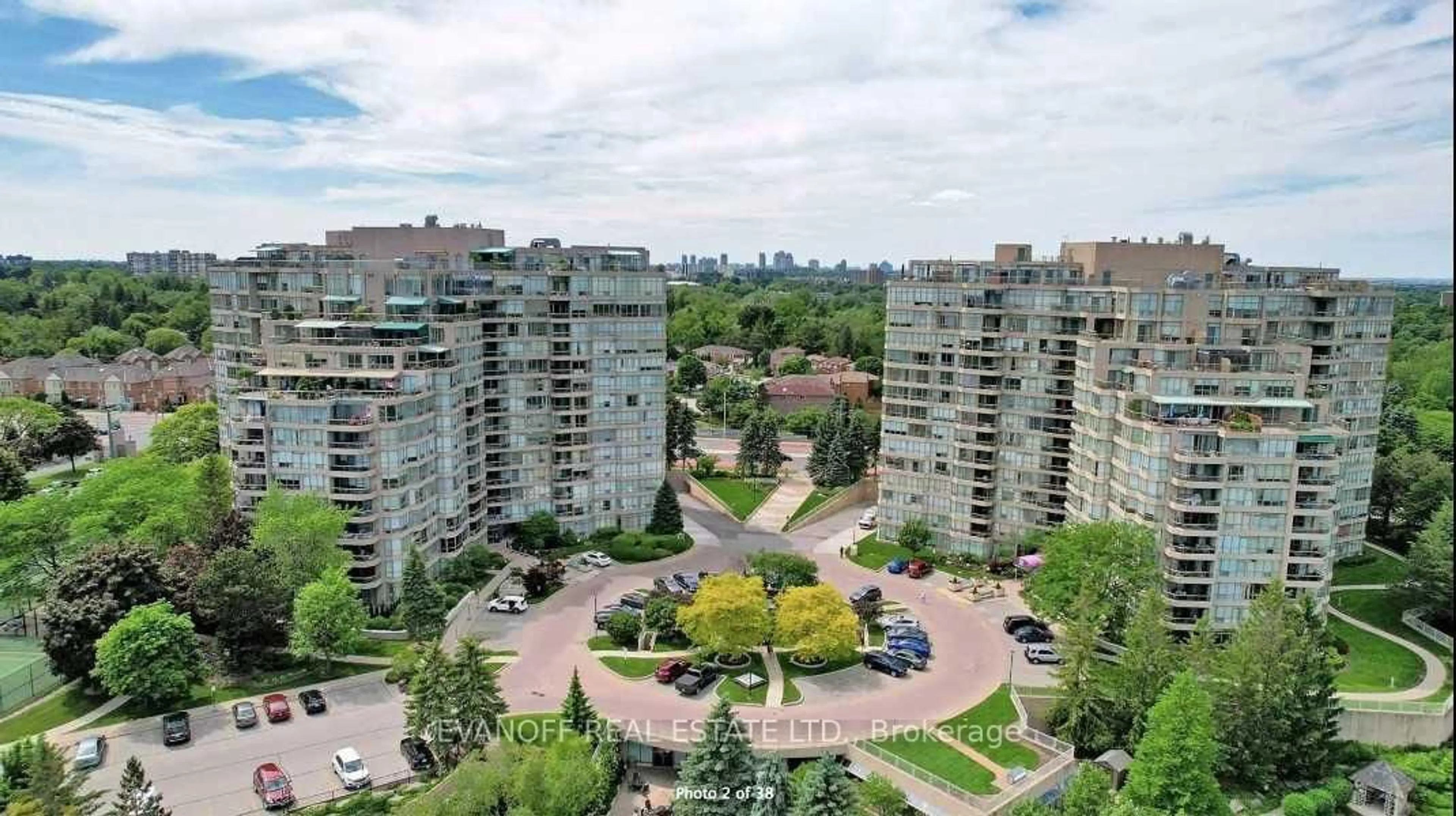 A pic from outside/outdoor area/front of a property/back of a property/a pic from drone, city buildings view from balcony for 20 Guildwood Pkwy #208, Toronto Ontario M1E 5B6