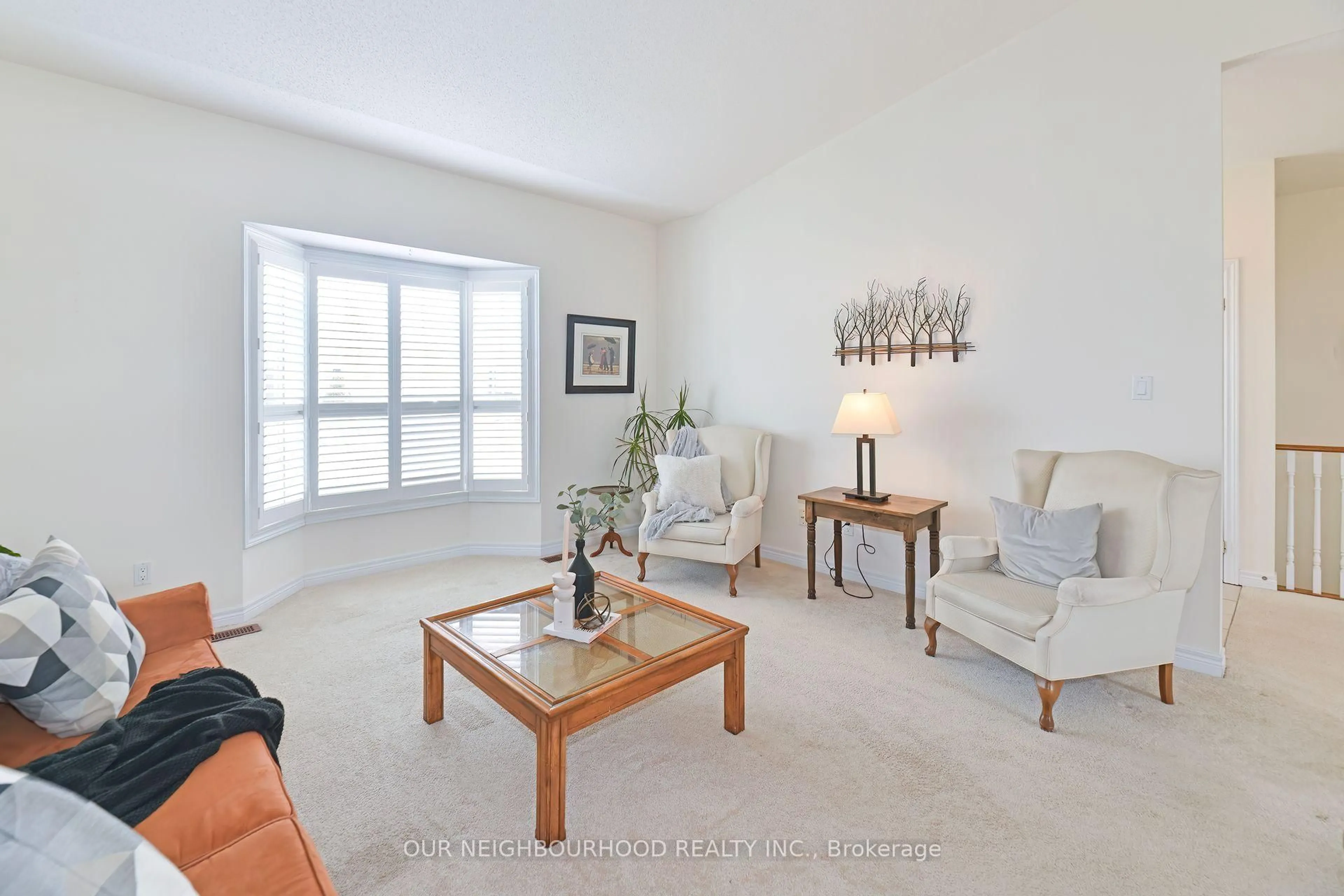 Living room with furniture, unknown for 12 Heatherlea Dr, Clarington Ontario L1B 1B9