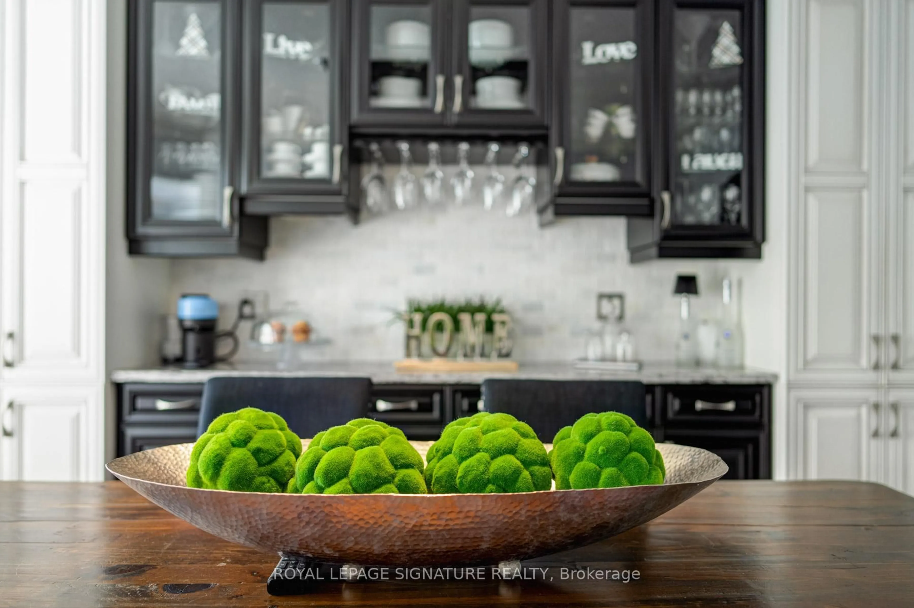 Contemporary kitchen, unknown for 223 Wilcroft Crt, Pickering Ontario L1V 6N5