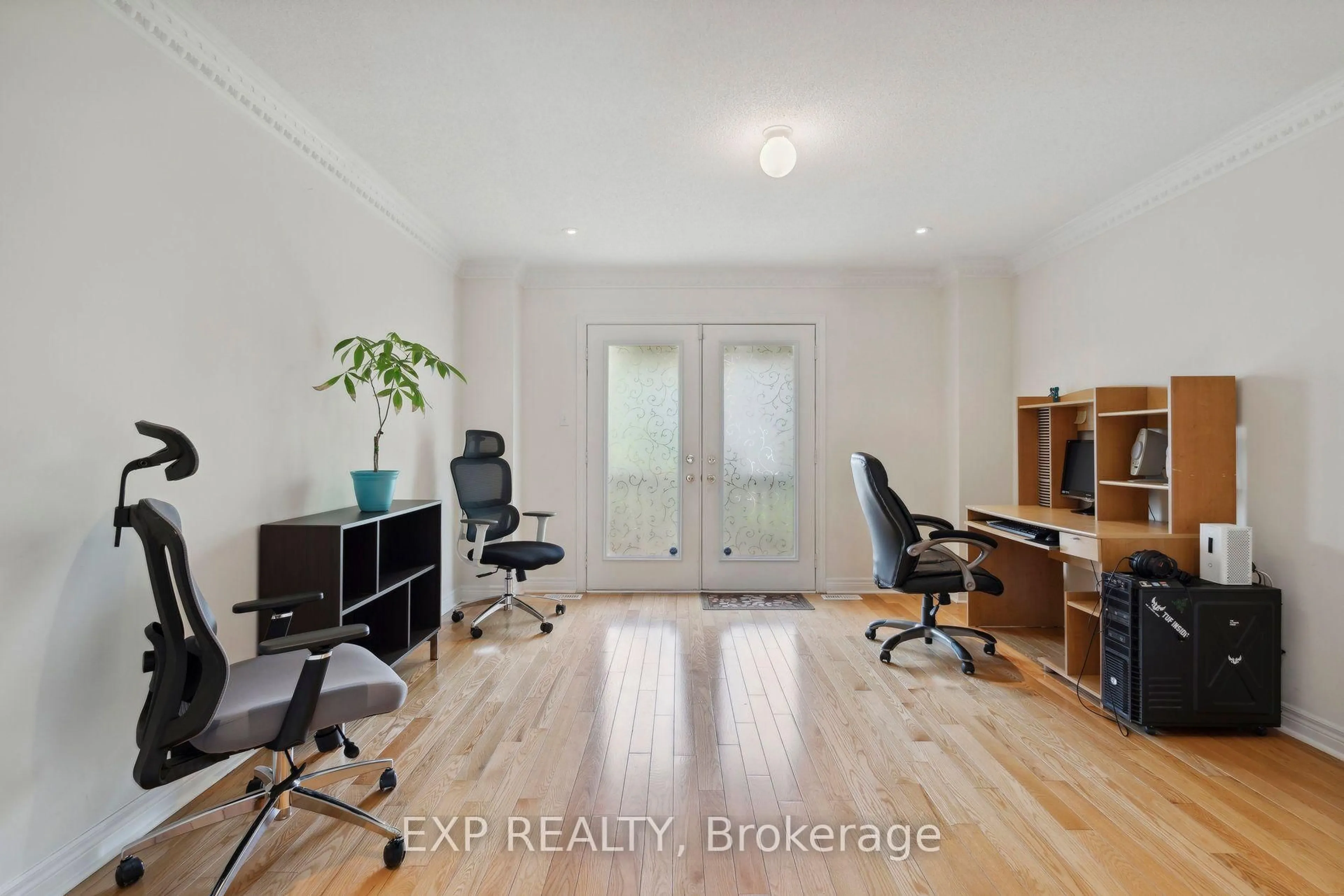A pic of a room for 18 Jeremiah Lane, Toronto Ontario M1J 0A4