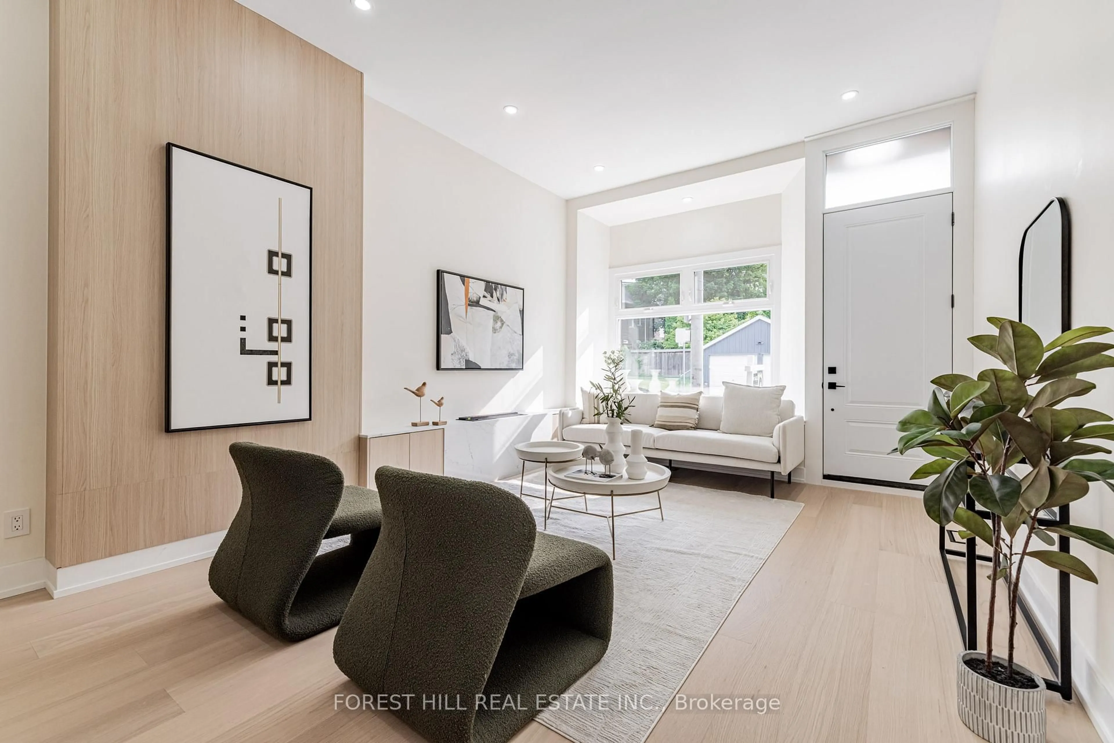 Living room with furniture, unknown for 557 Logan Ave, Toronto Ontario M4K 3B6