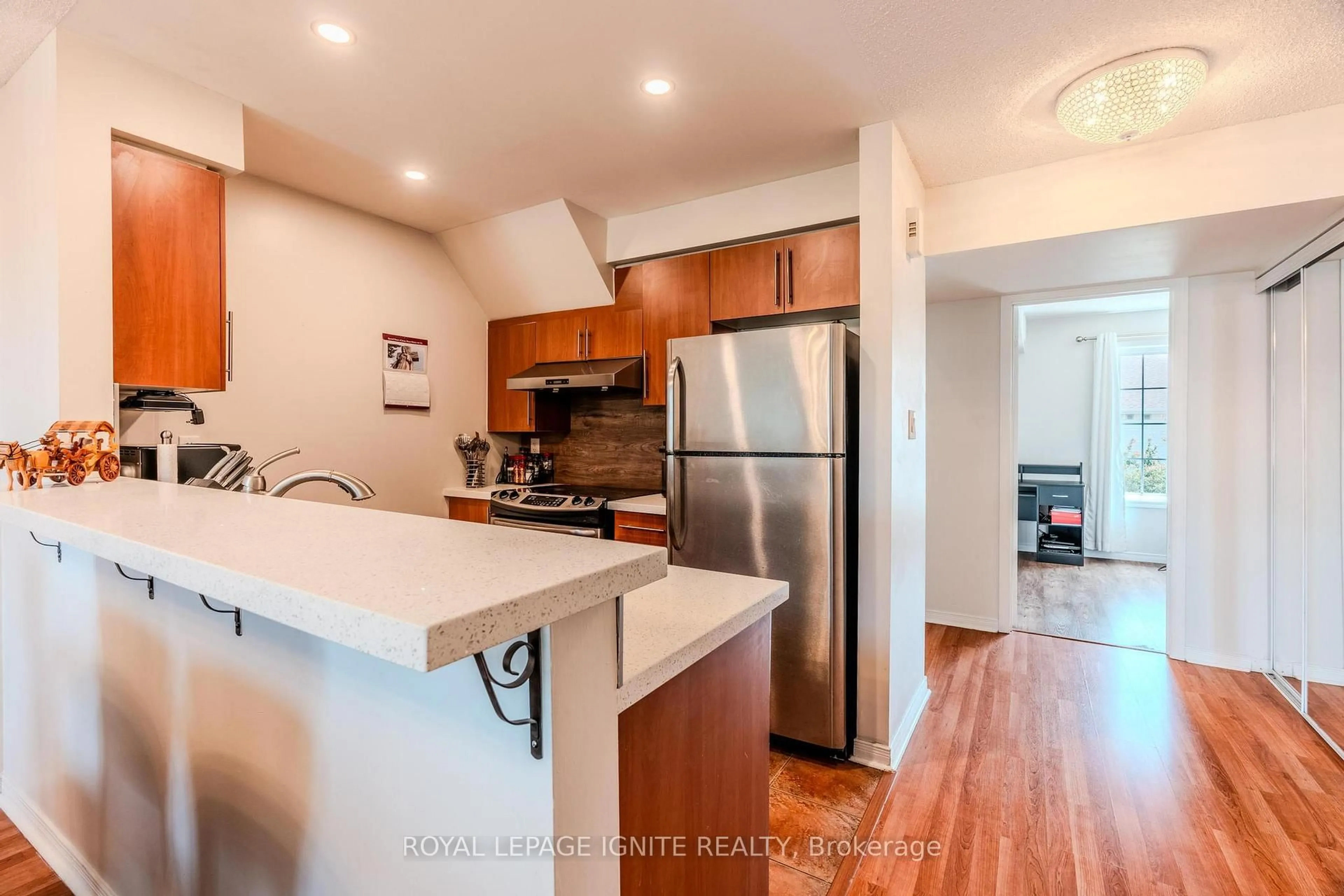 Open concept kitchen, unknown for 120 Petra Way #3, Whitby Ontario L1R 0A2