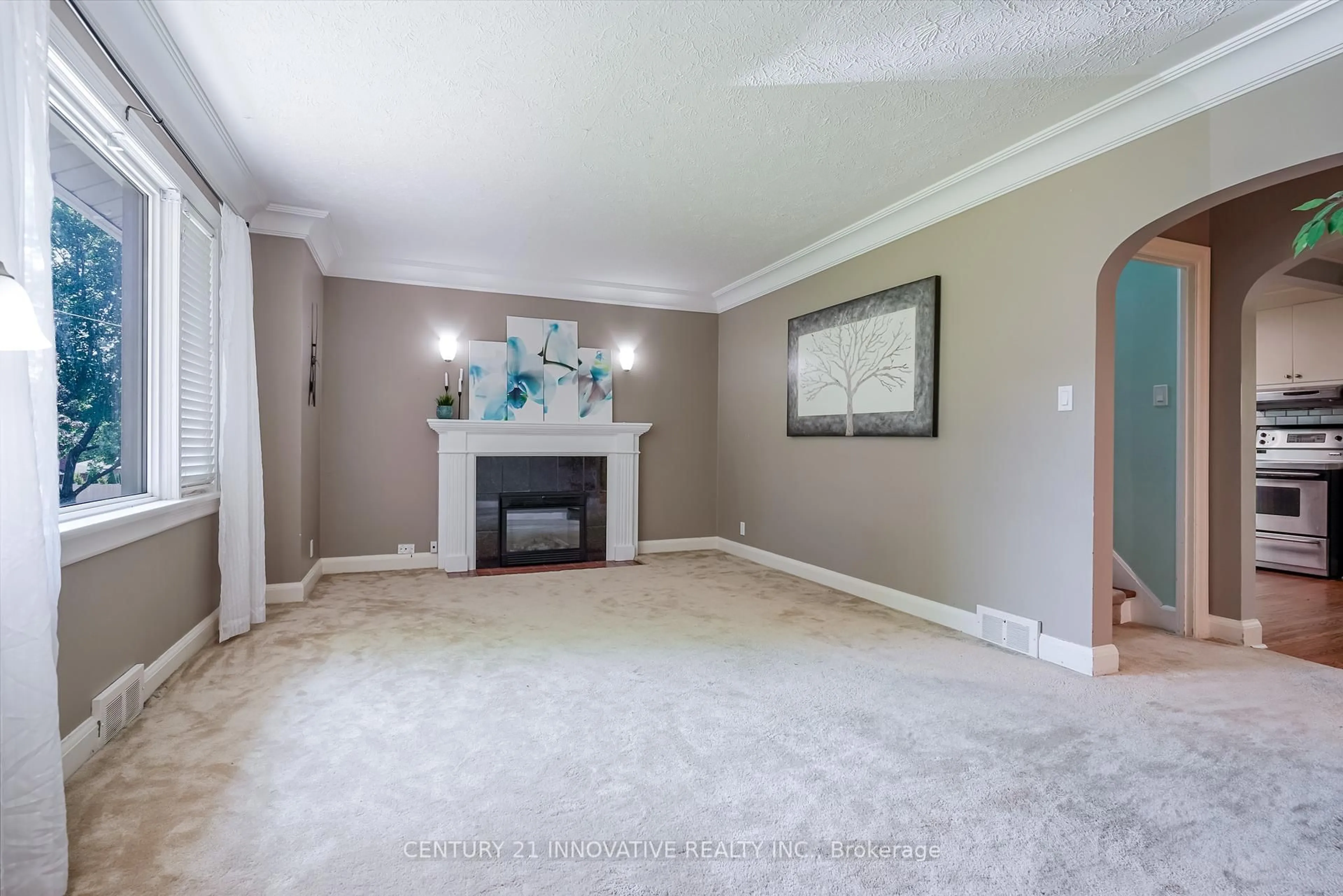 Unknown for 1052 King St, Oshawa Ontario L1H 1H5