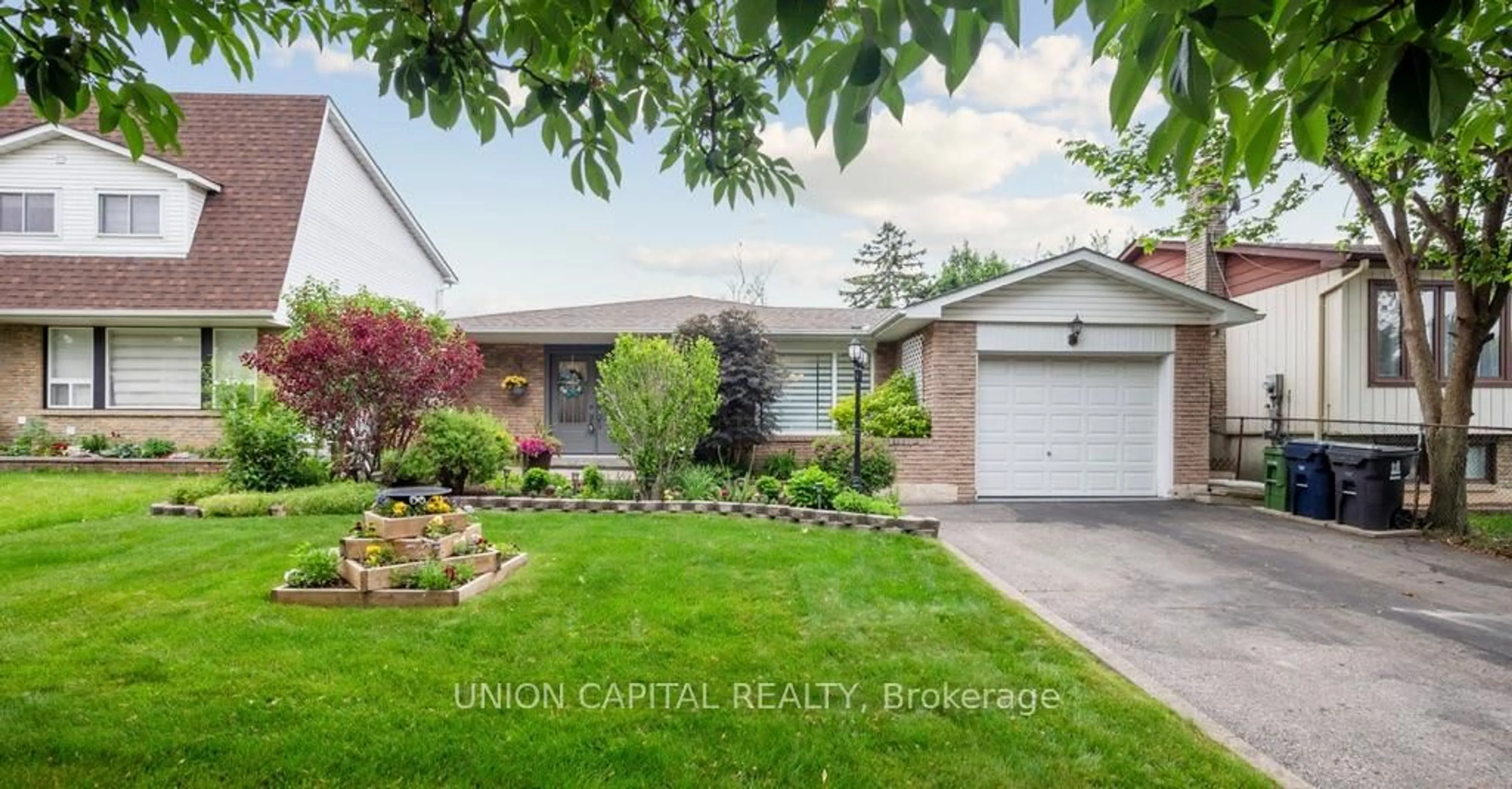Home with brick exterior material, street for 107 White Heather Blvd, Toronto Ontario M1V 1P9