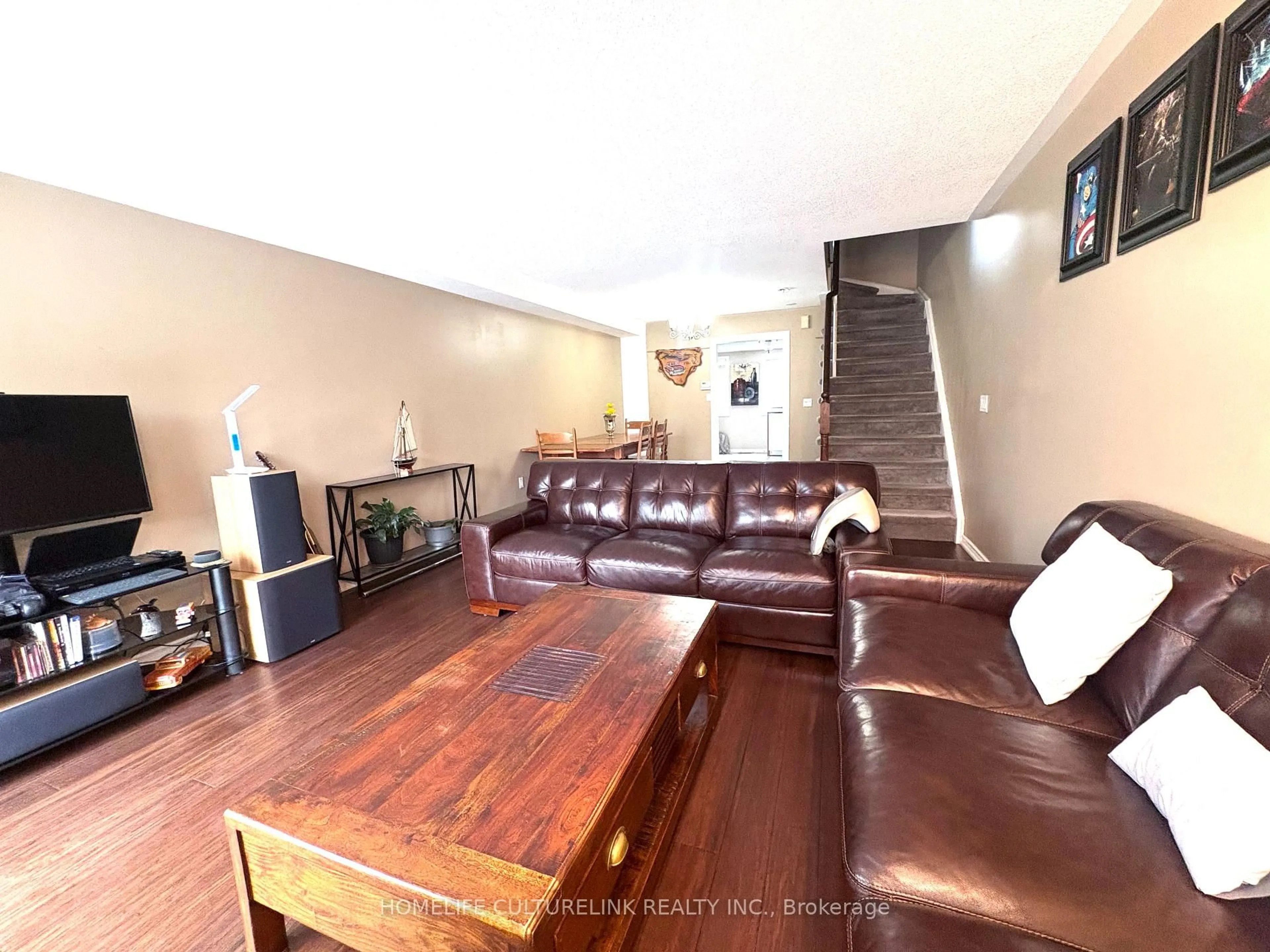 Unknown for 1100 Begley St #32, Pickering Ontario L1W 4B3