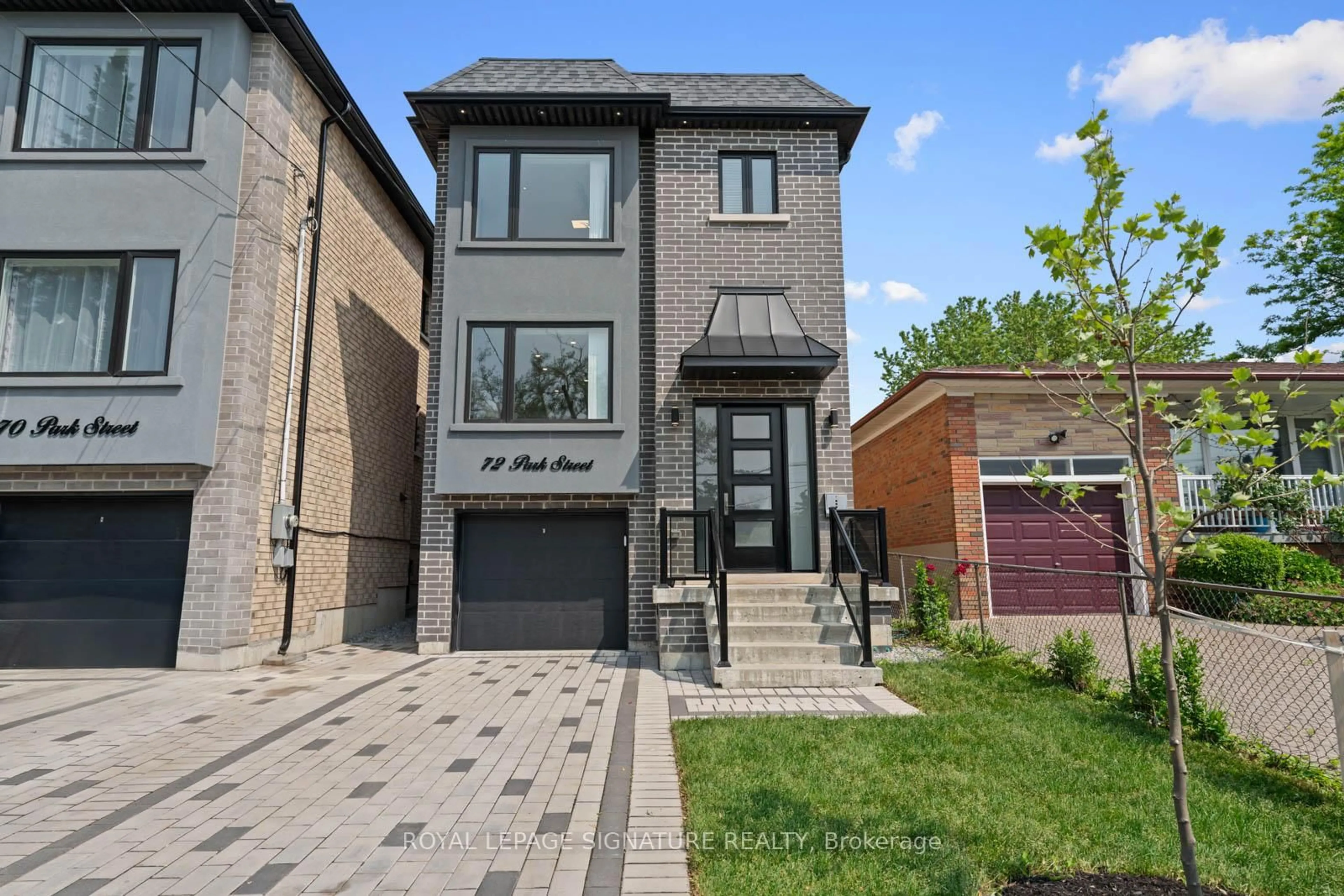 Home with brick exterior material, street for 72 Park St, Toronto Ontario M1N 2N8