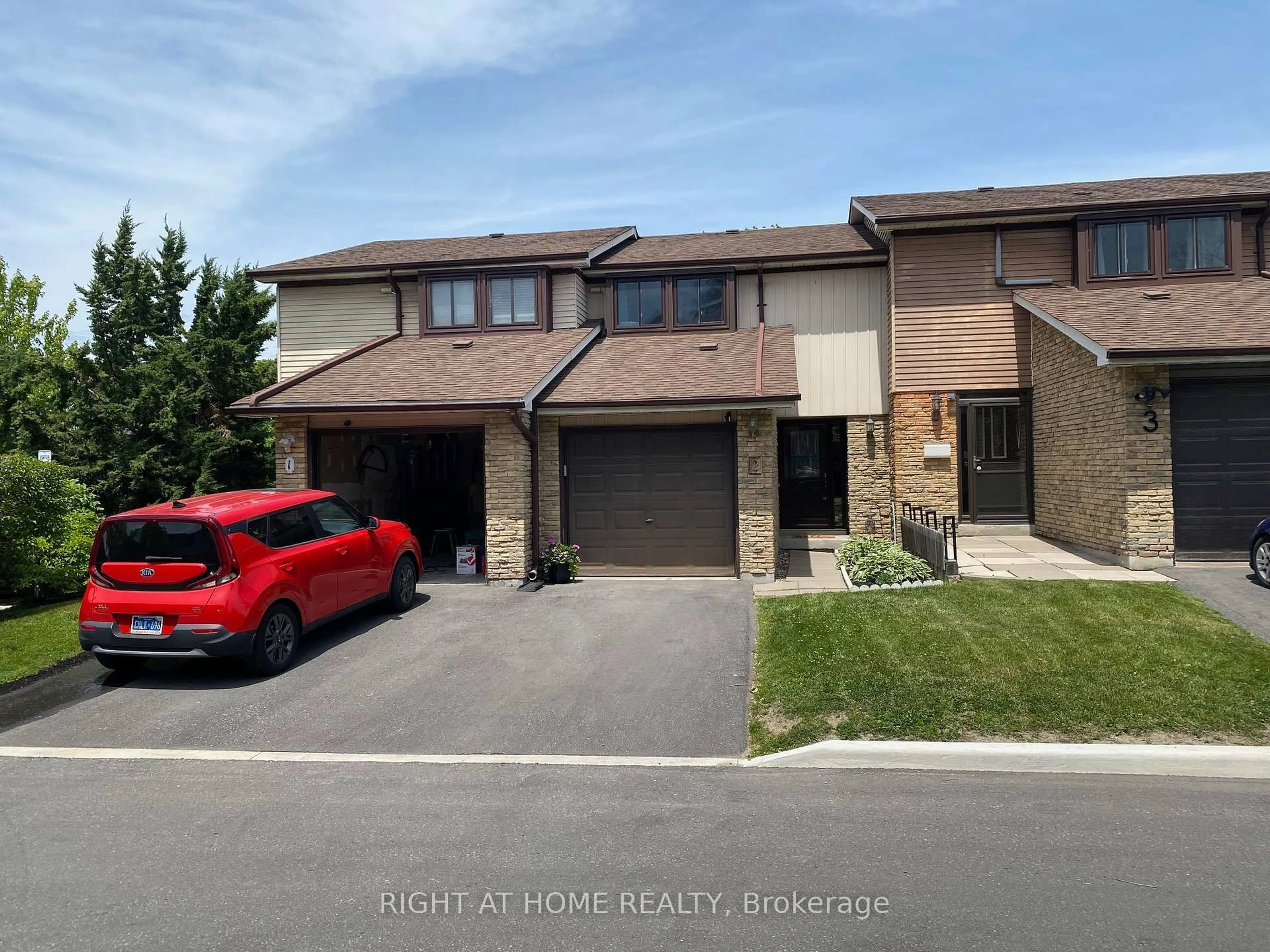 A pic from outside/outdoor area/front of a property/back of a property/a pic from drone, street for 221 Ormond Dr #2, Oshawa Ontario L1G 6T7