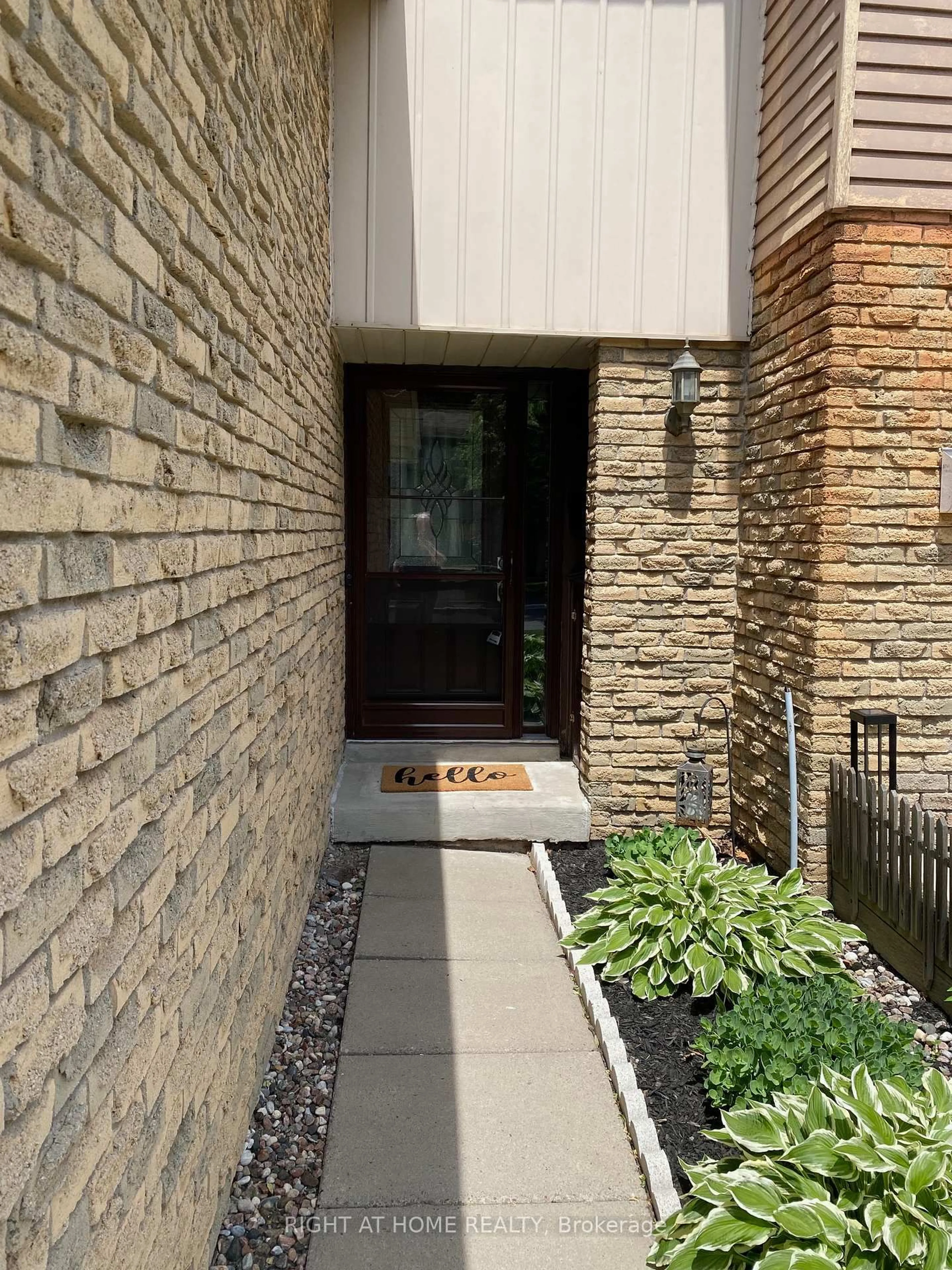 Unknown for 221 Ormond Dr #2, Oshawa Ontario L1G 6T7