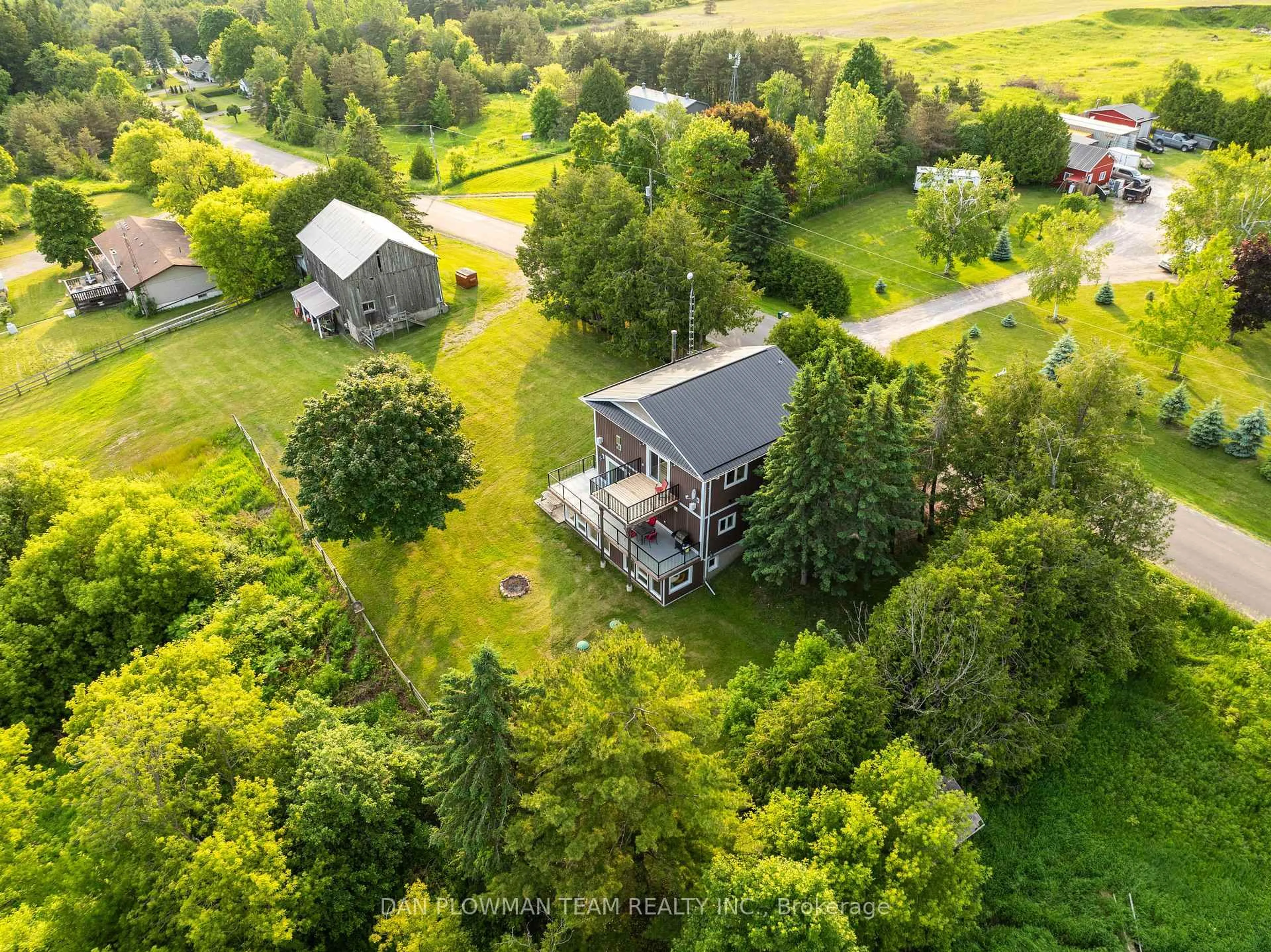 A pic from outside/outdoor area/front of a property/back of a property/a pic from drone, forest/trees view for 2983 Concession Rd 8 Rd, Clarington Ontario L1C 5Z2