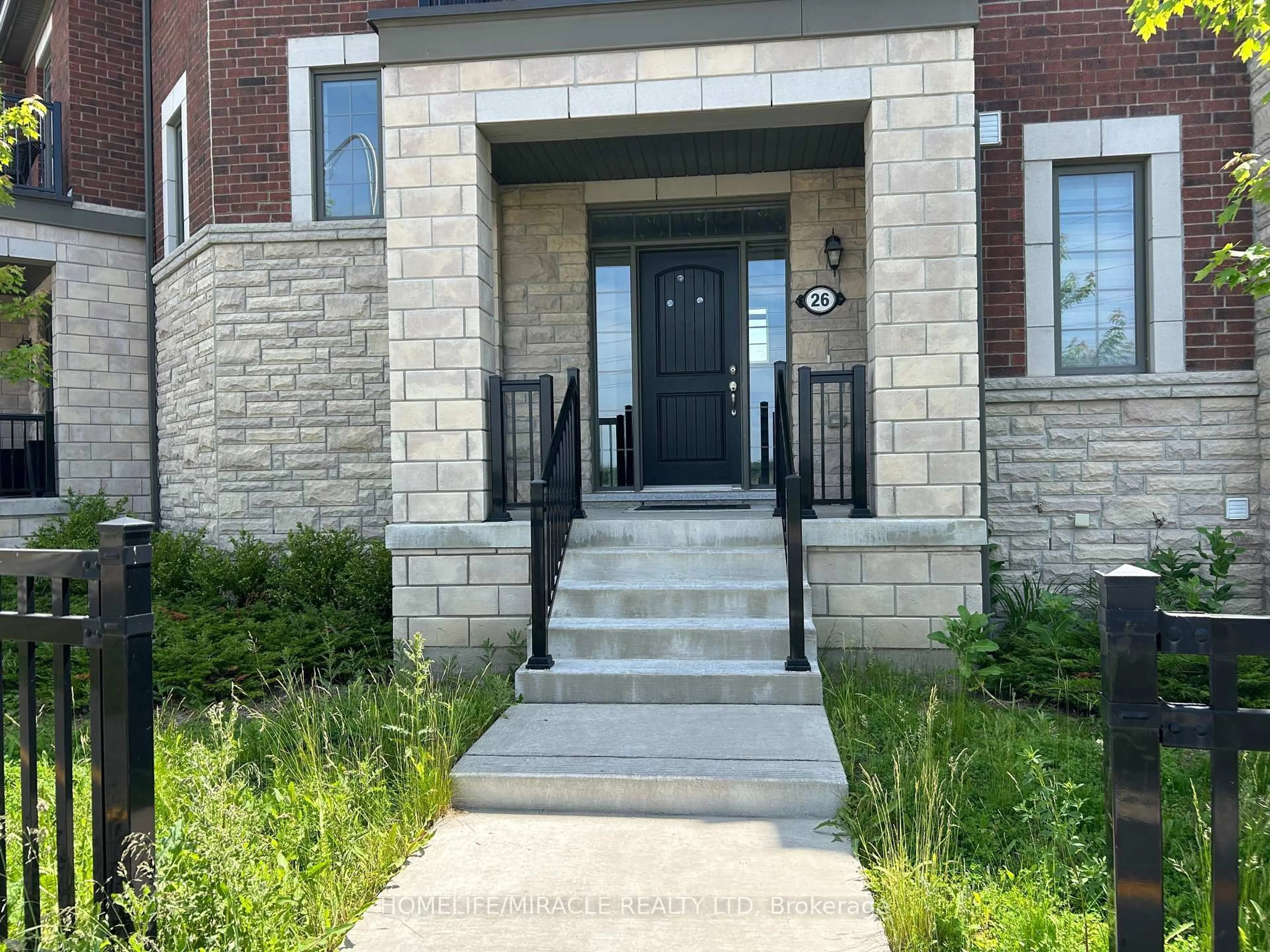 Indoor entryway for 26 Fiesta Way, Whitby Ontario L1P 0H9