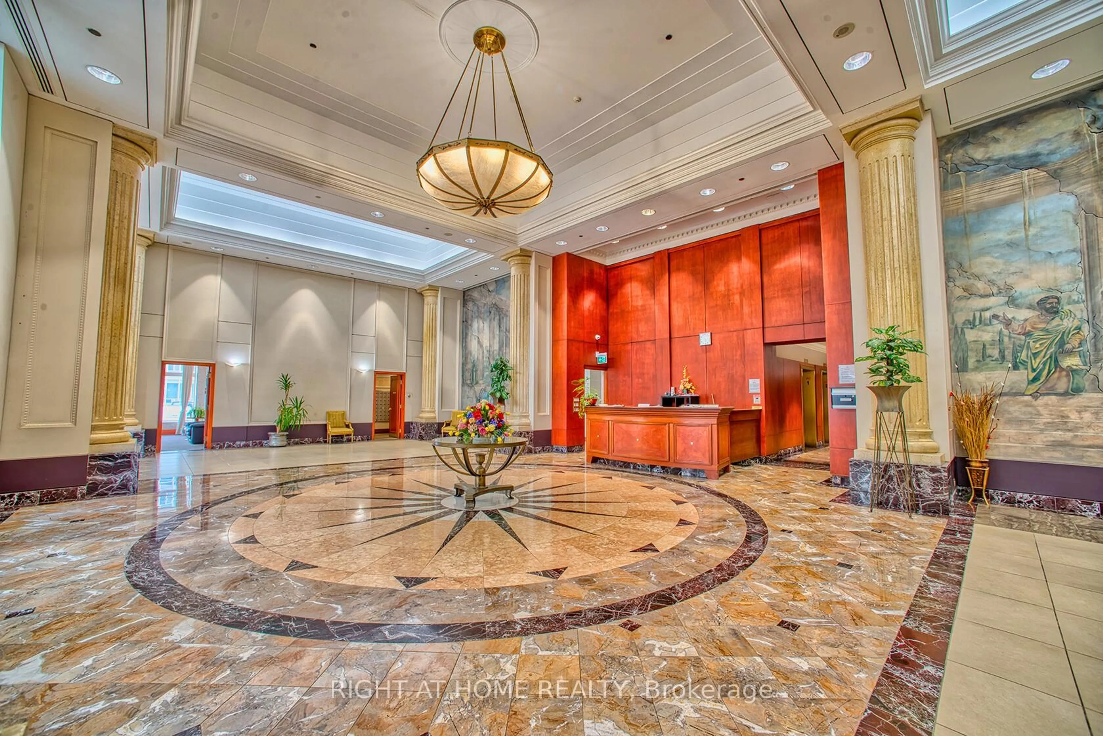 Lobby for 8 Lee Centre Dr #913, Toronto Ontario M1H 3H8