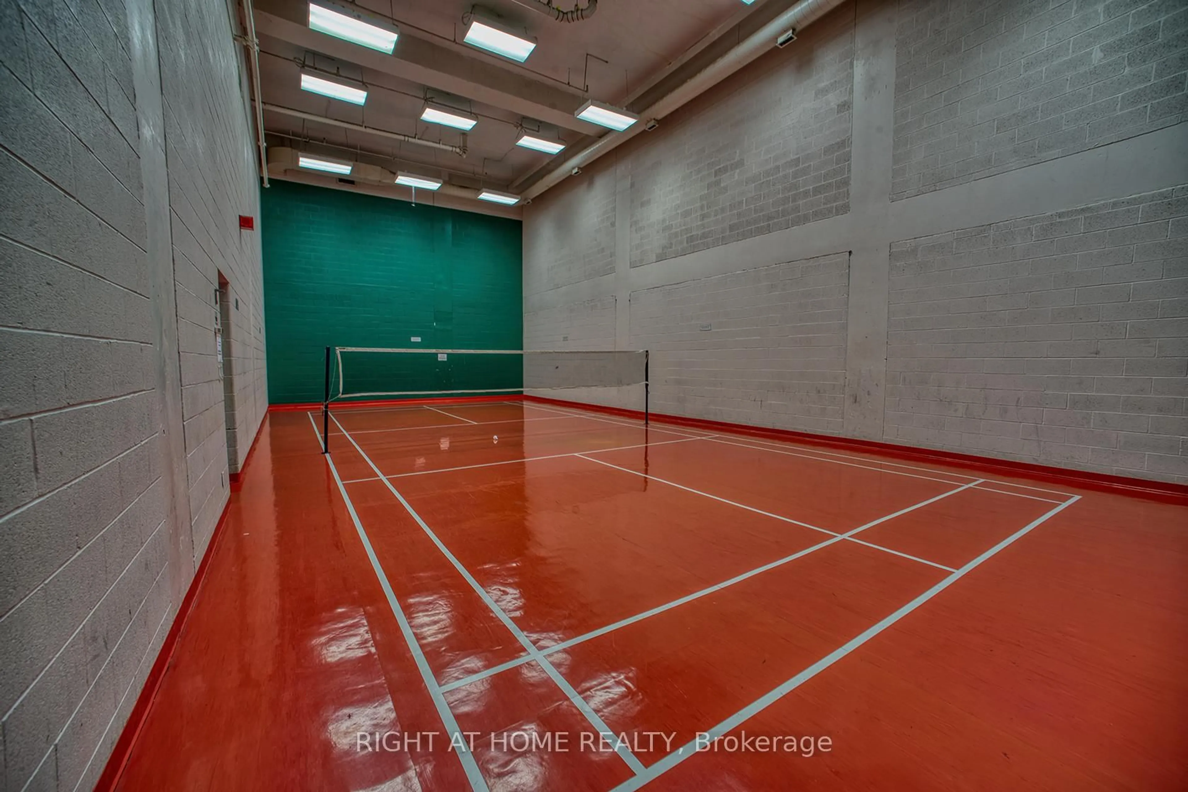 Gym or fitness room for 8 Lee Centre Dr #913, Toronto Ontario M1H 3H8