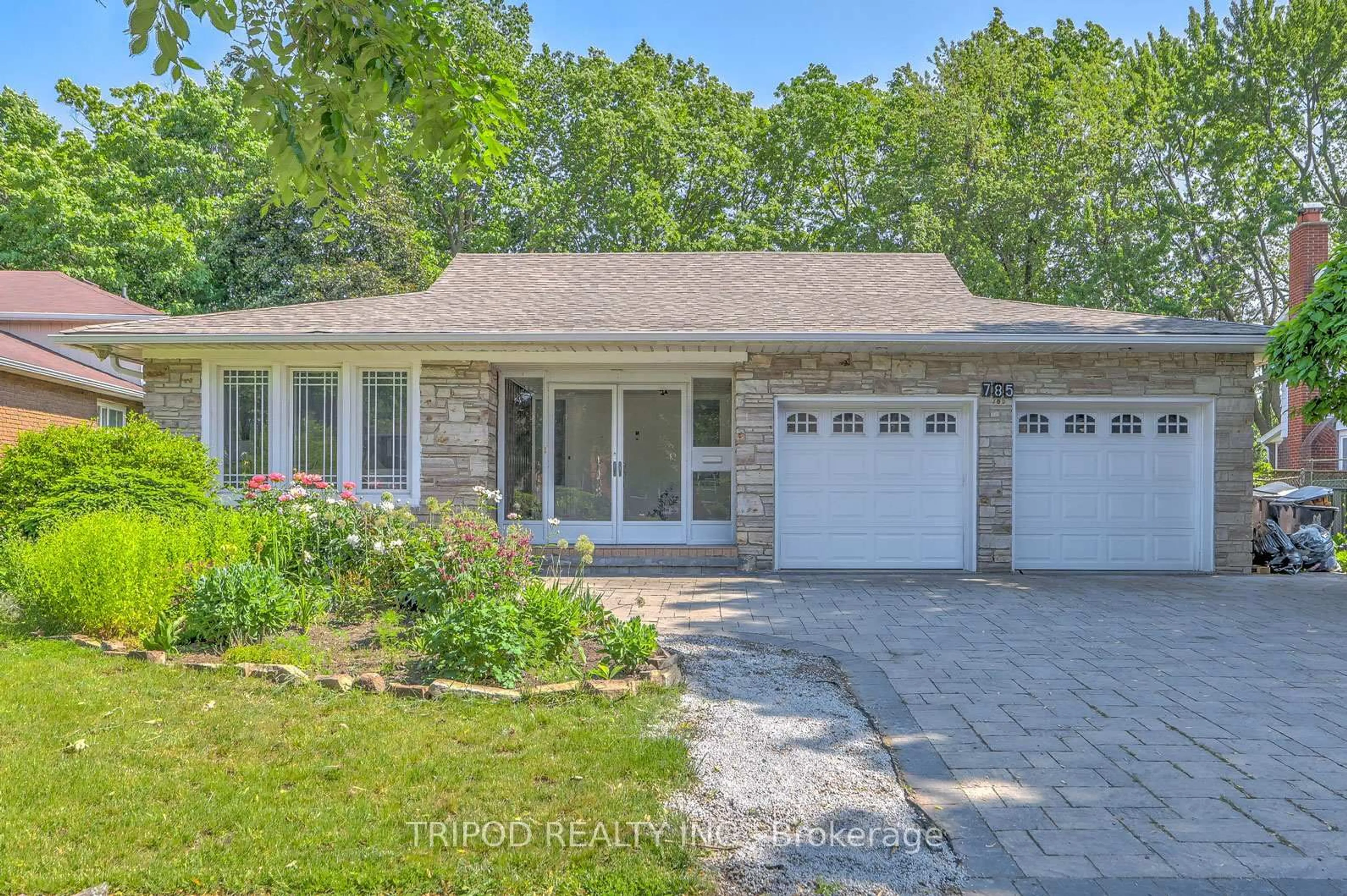 Home with brick exterior material, unknown for 785 Huntingwood Dr, Toronto Ontario M1T 2L5