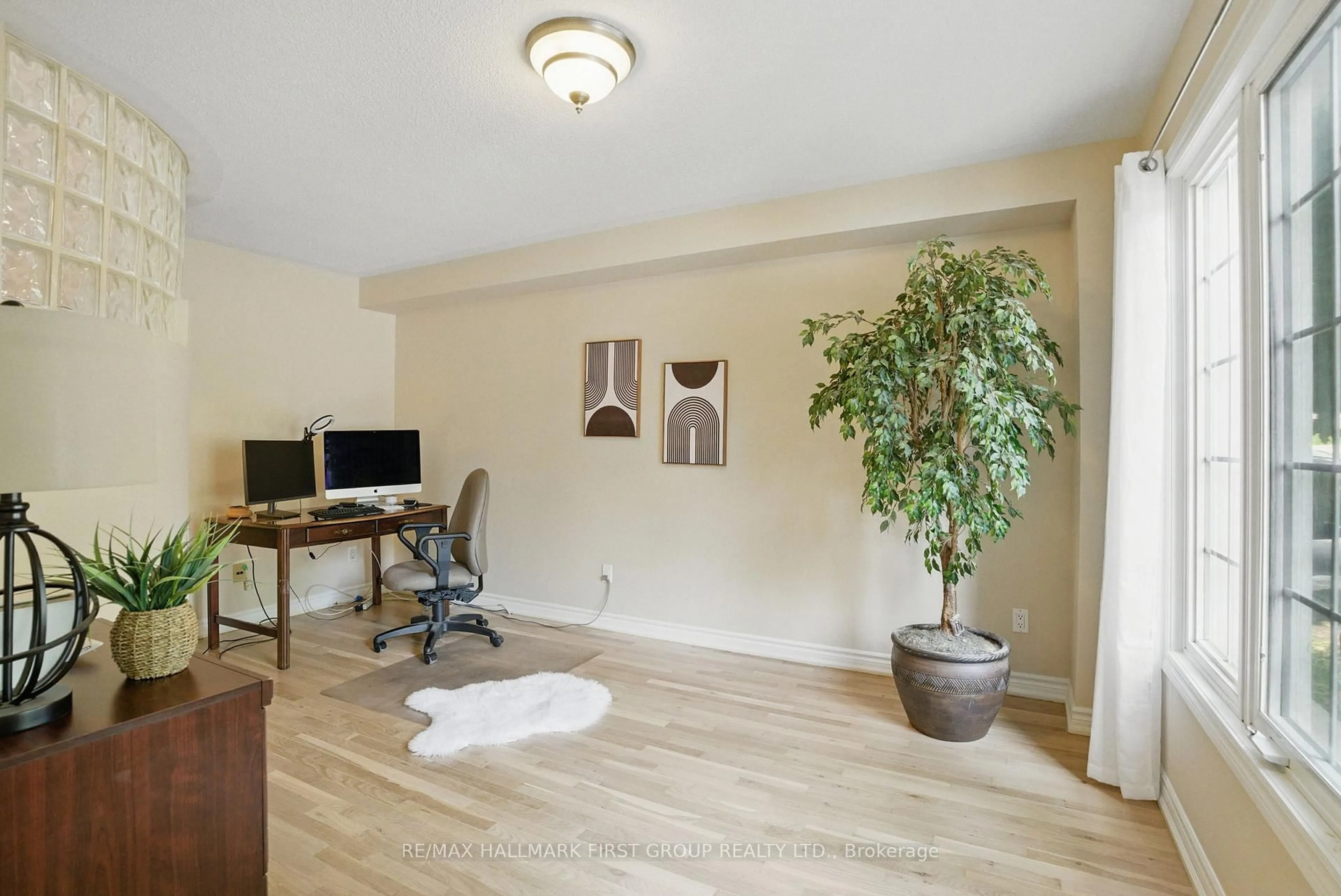 A pic of a room for 1498 Old Forest Rd, Pickering Ontario L1V 1P1