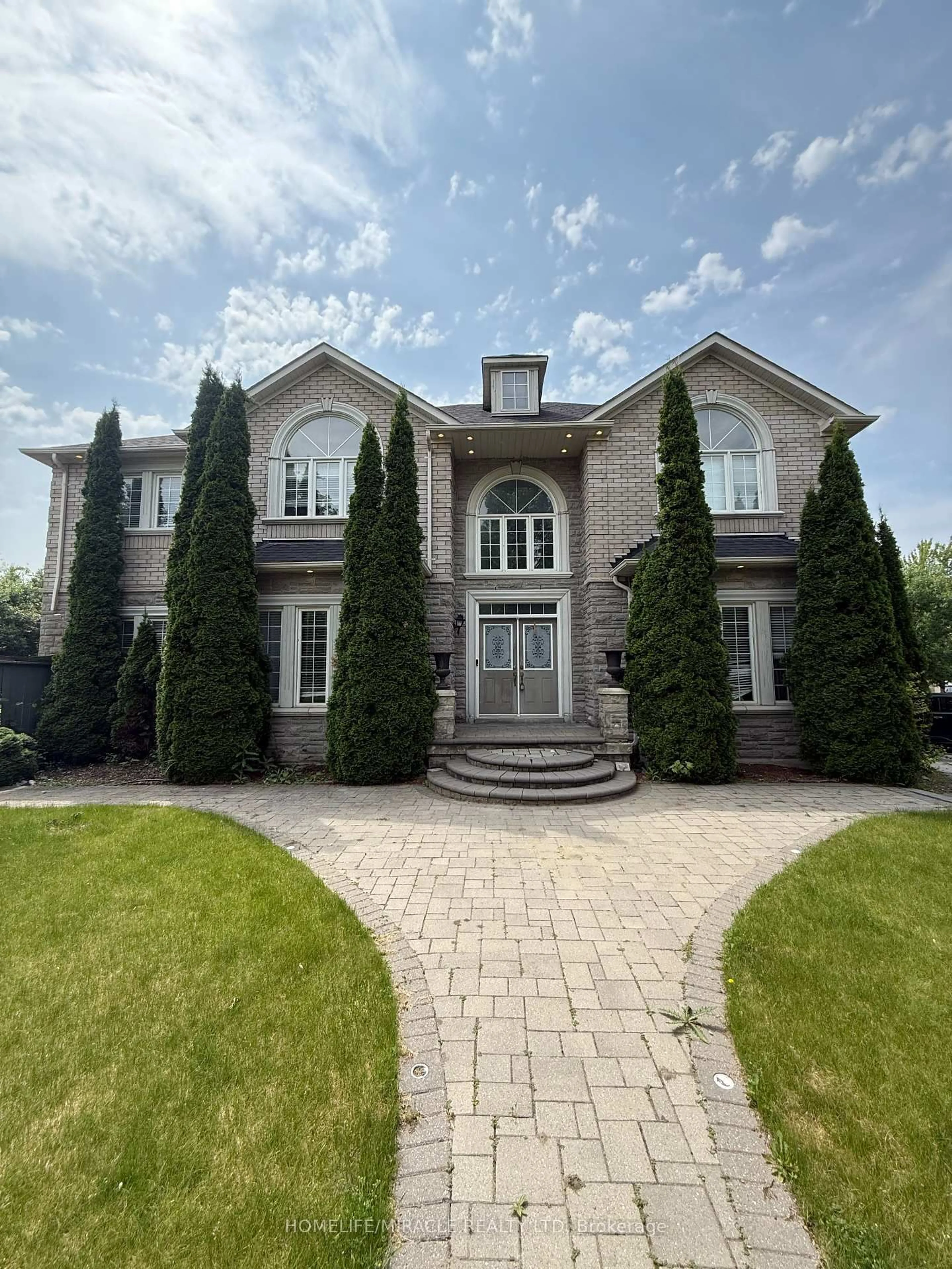 Home with brick exterior material, street for 176 Tormina Blvd, Whitby Ontario L3R 3R5
