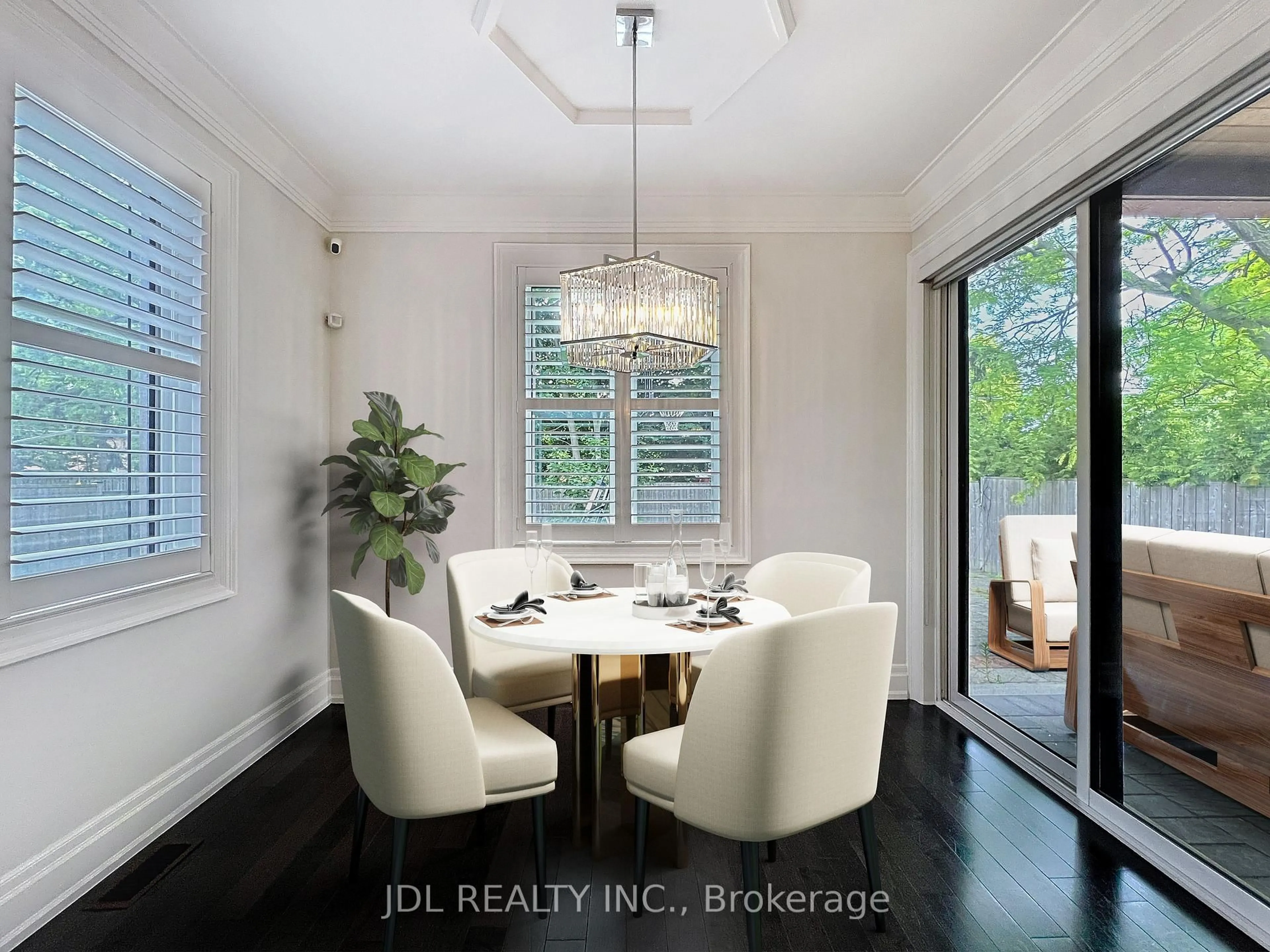 Dining room, wood/laminate floor for 90 Pitfield Rd, Toronto Ontario M1S 1Y4