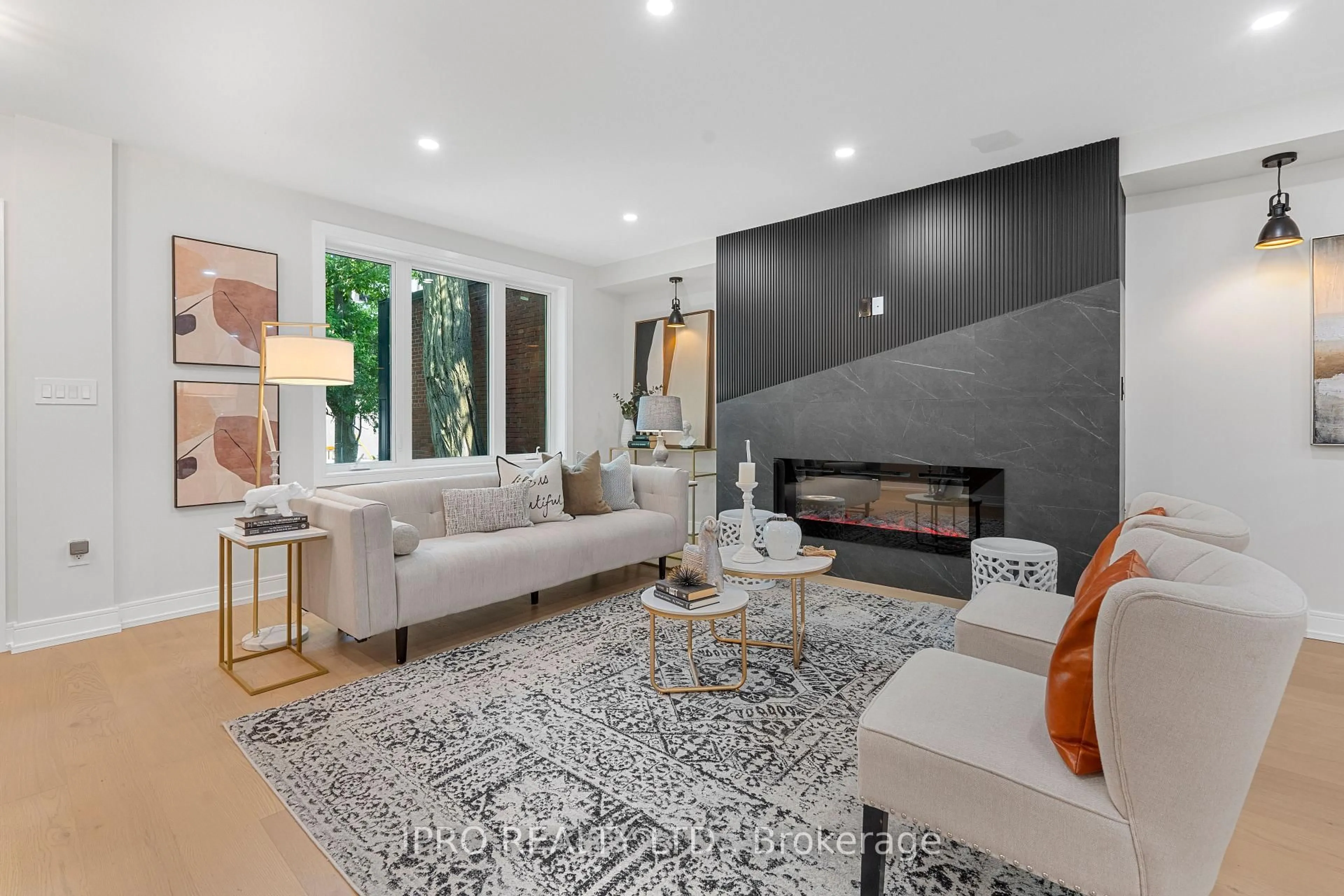 Living room with furniture, unknown for 8 Main St, Toronto Ontario M4E 2V4