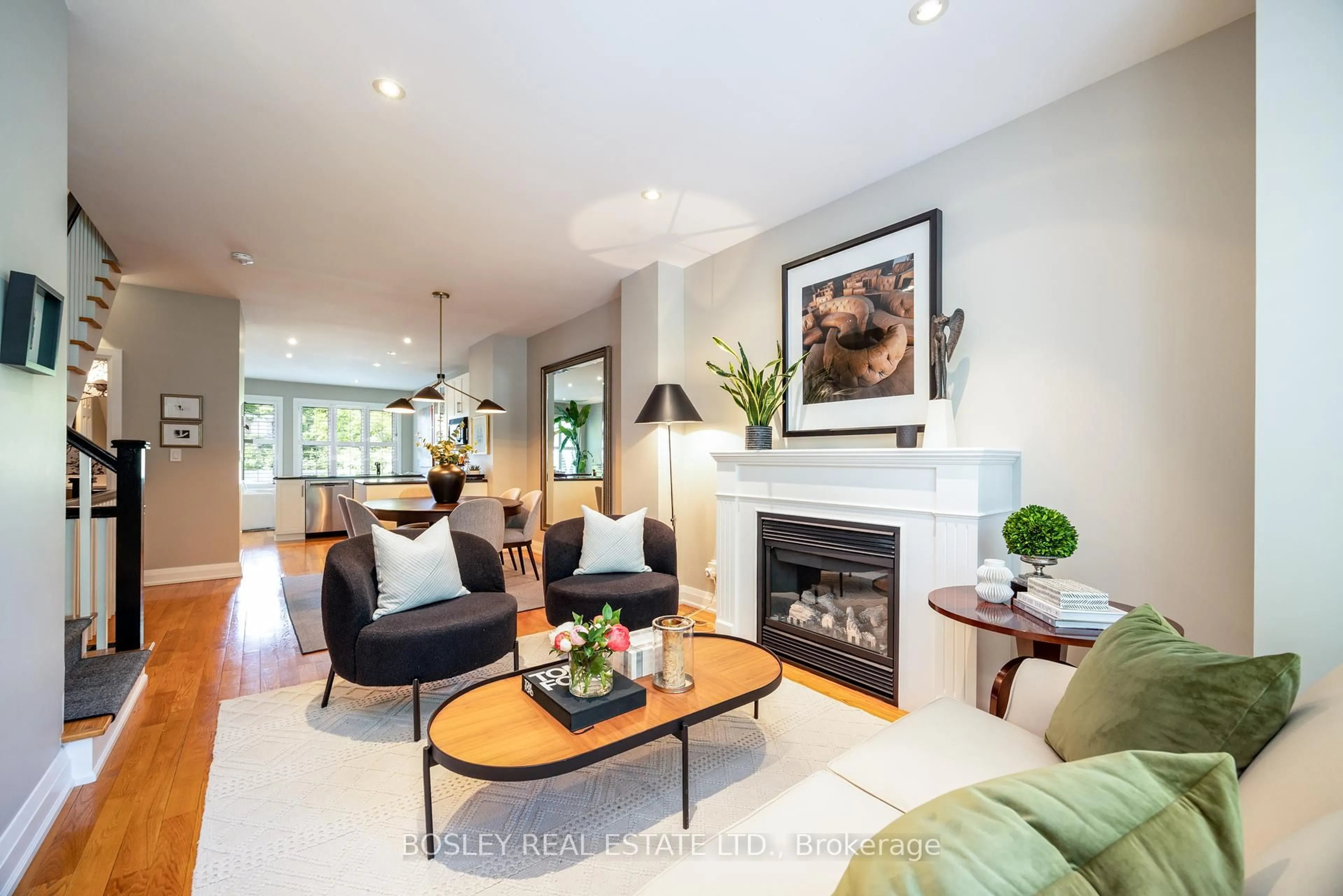 Living room with furniture, unknown for 75 Riverdale Ave, Toronto Ontario M4K 1C2