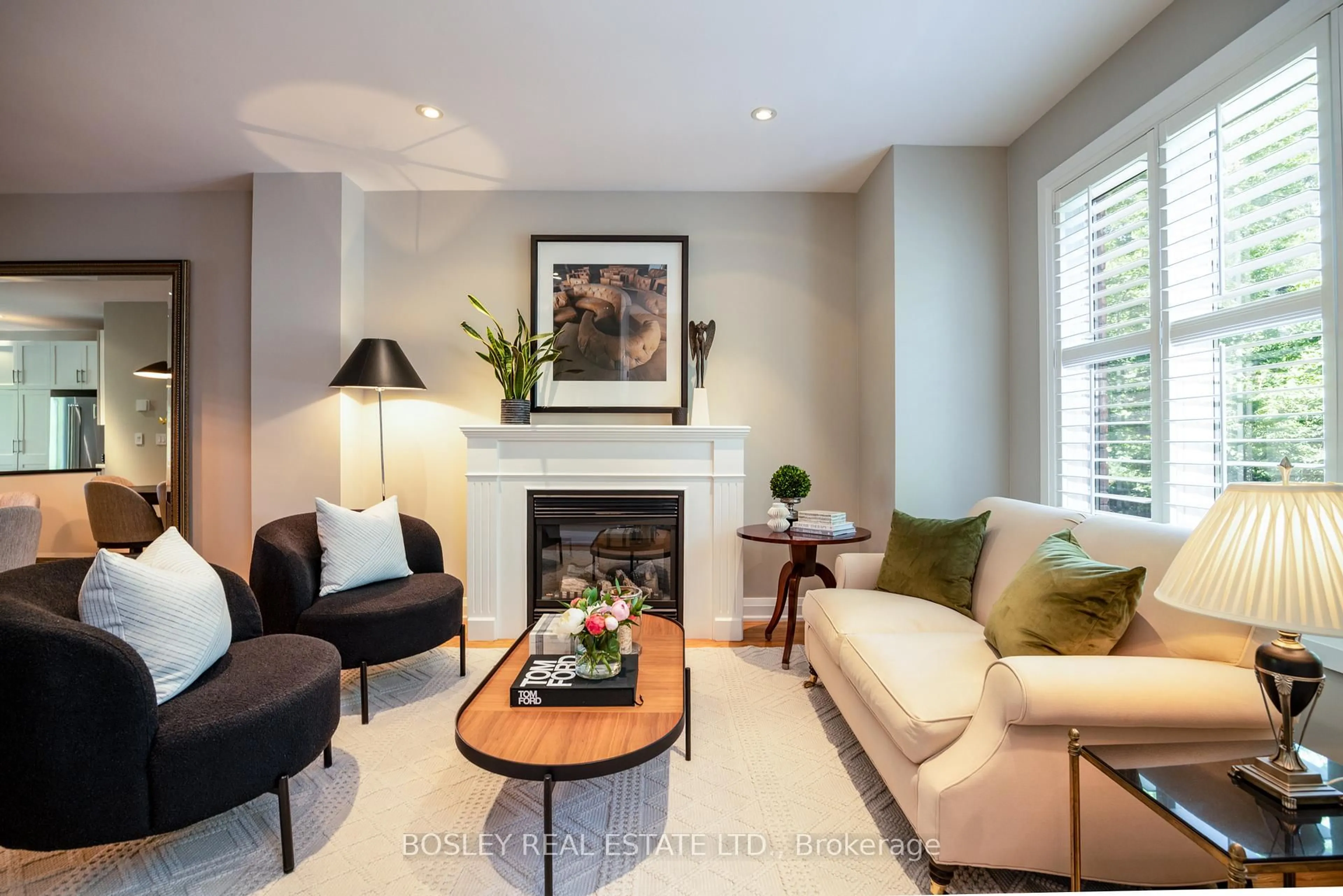 Living room with furniture, unknown for 75 Riverdale Ave, Toronto Ontario M4K 1C2