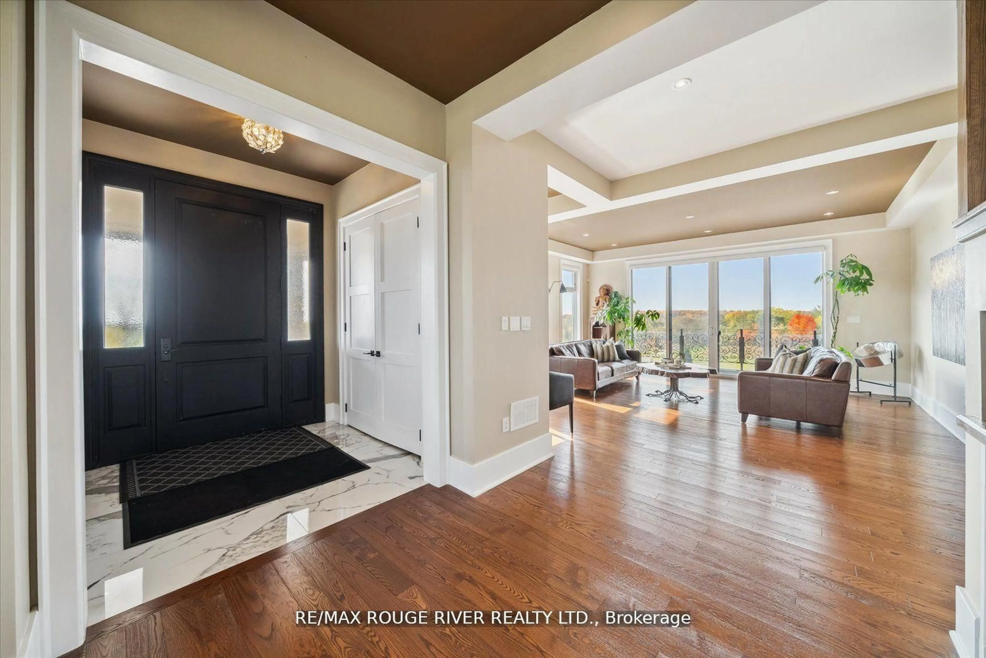 Indoor entryway for 5785 Halls Rd, Whitby Ontario L1M 1S5