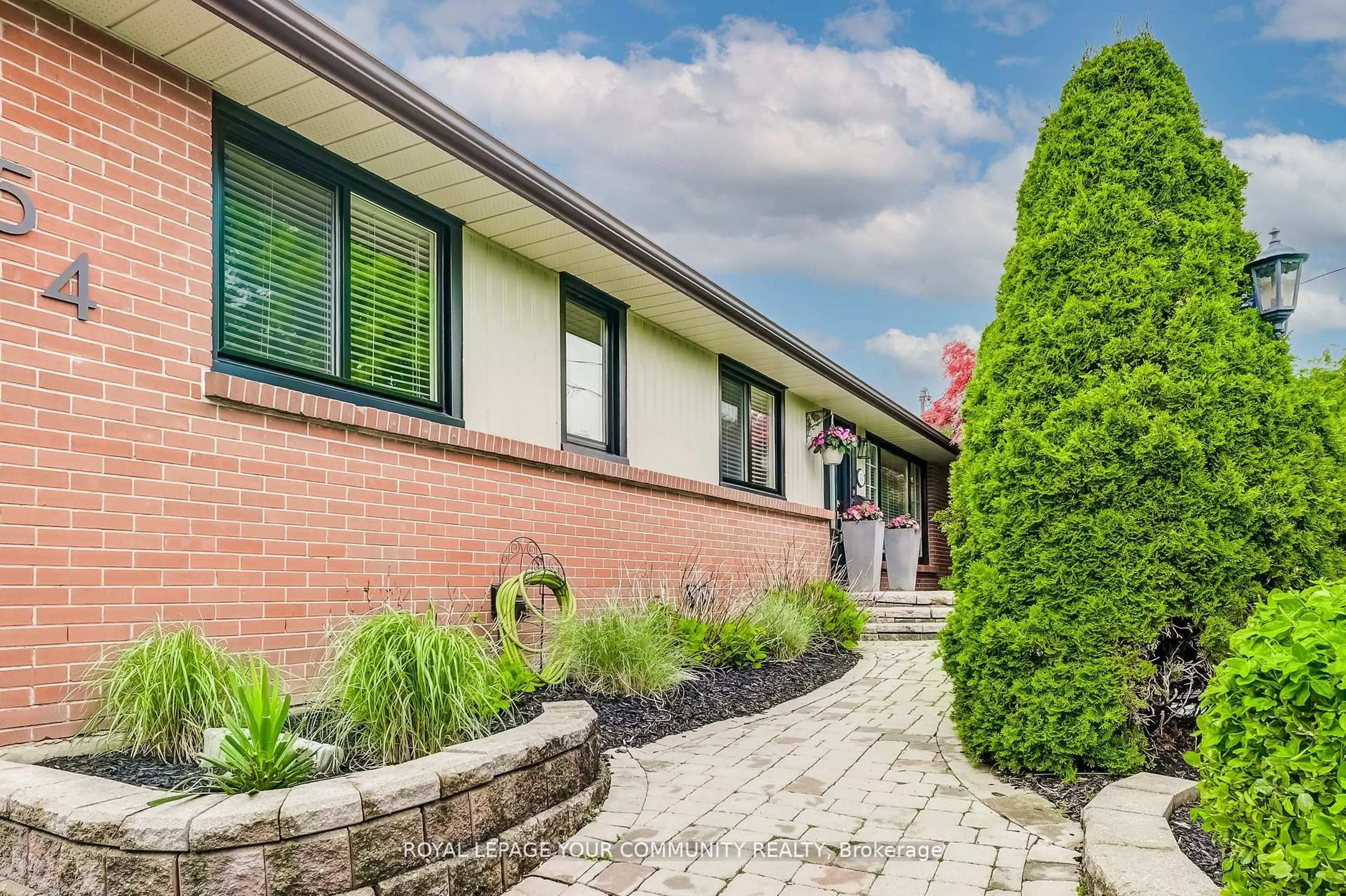 Home with brick exterior material, street for 54 Montgomery Ave, Whitby Ontario L1M 1B1